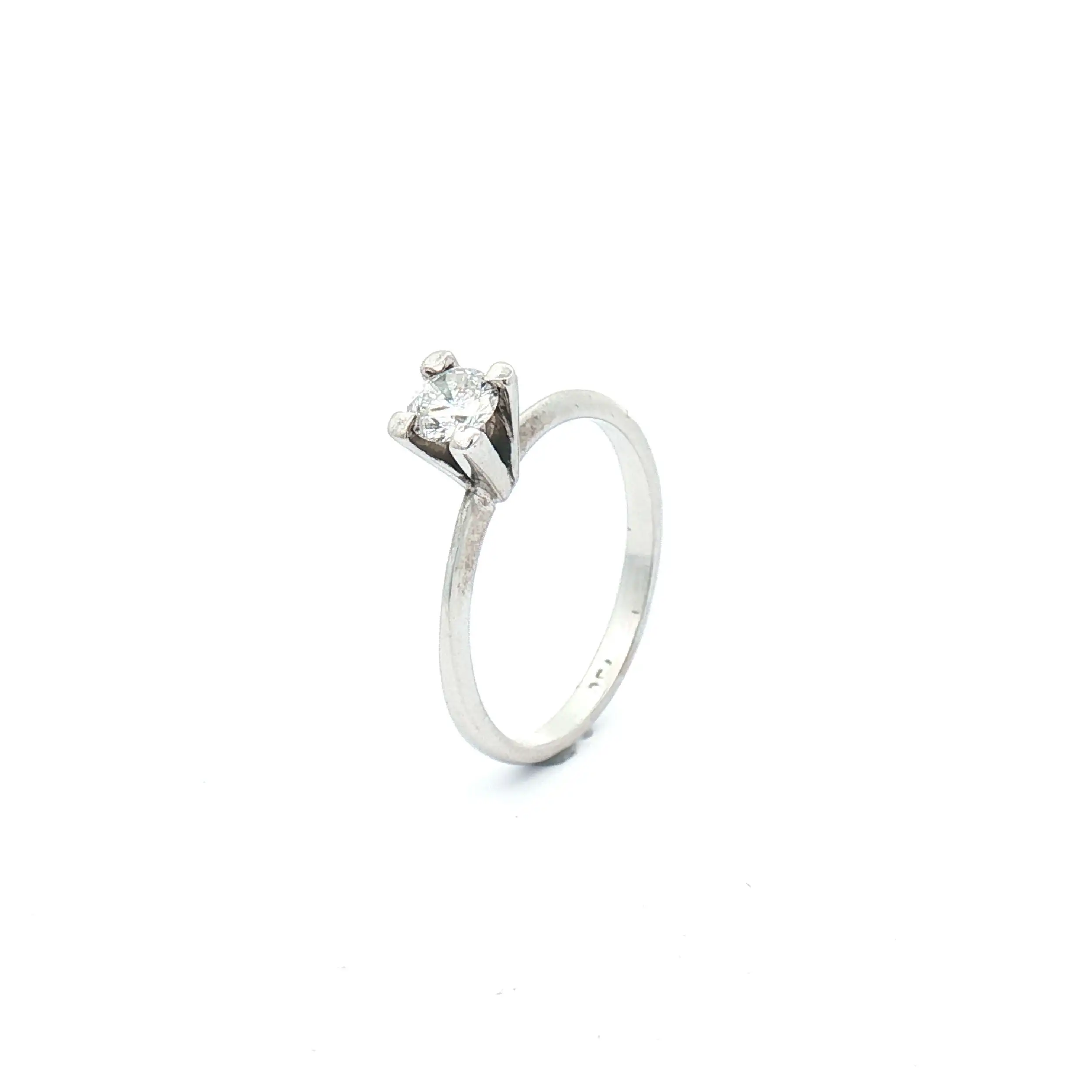 Ring Weißgold mit Brillant Ring Weißgold mit Brillant