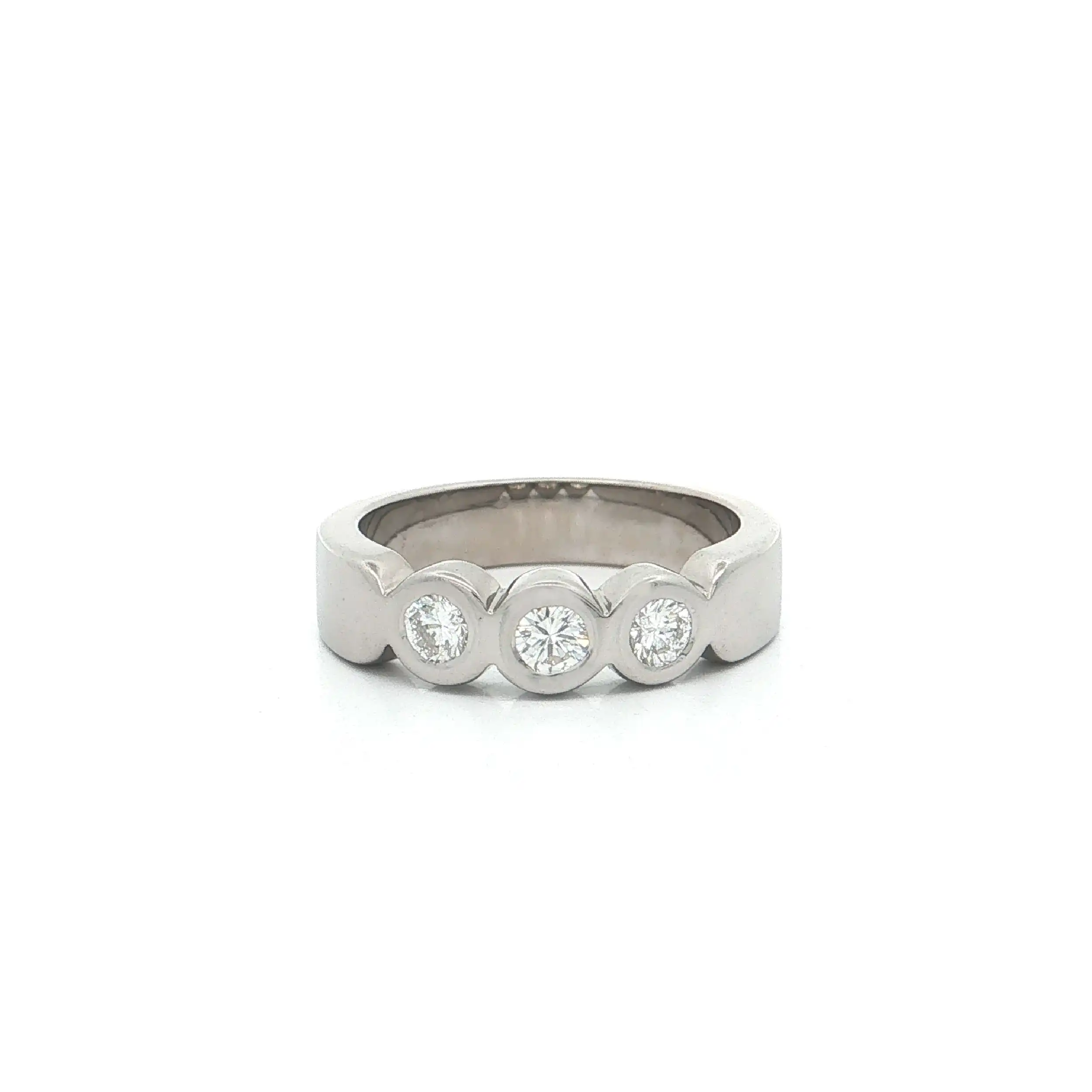 Ring Weißgold mit Brillanten Ring Weißgold mit Brillanten
