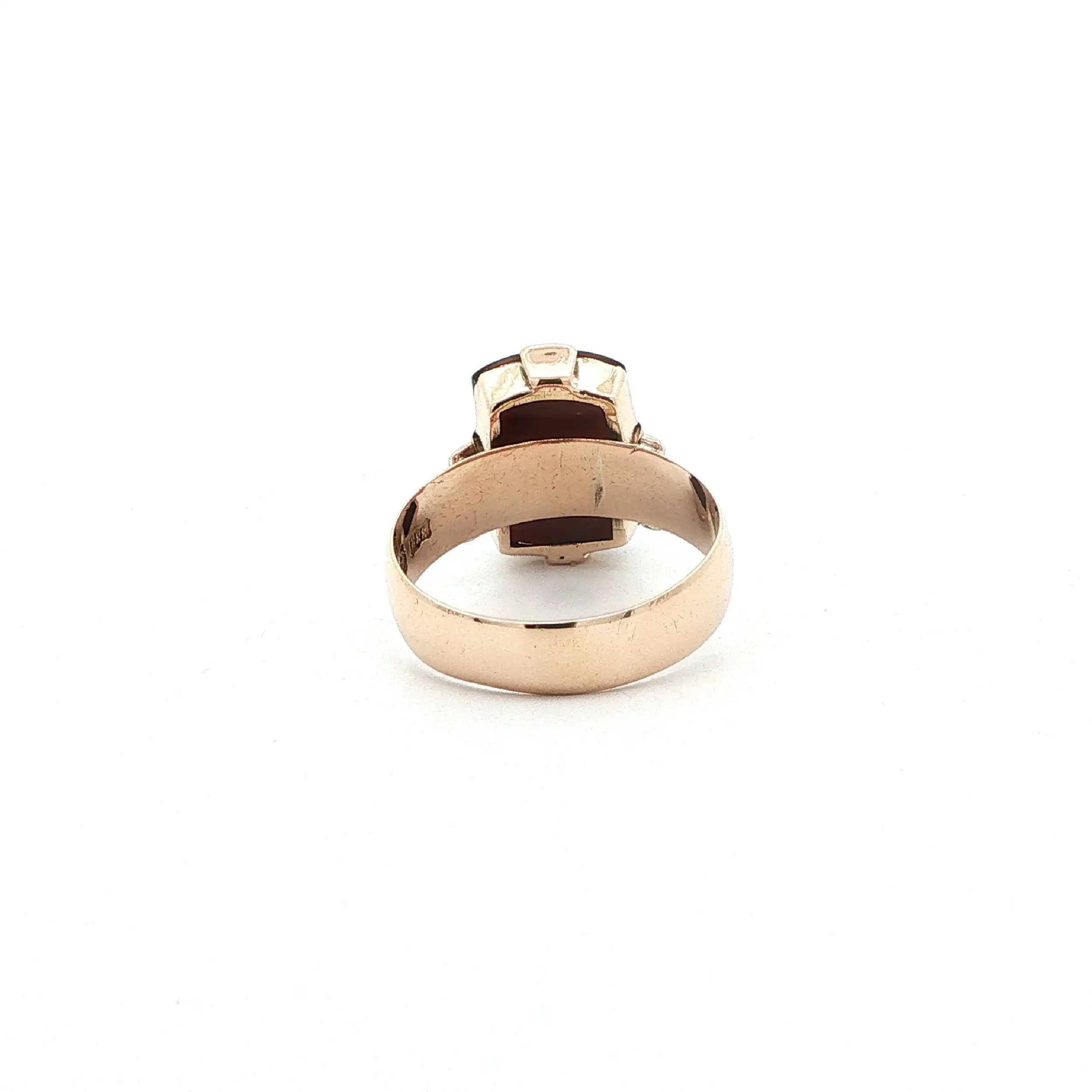 Ring Roségold mit Hämatit mit eingraviertem Krieger Ring Roségold mit Hämatit mit eingraviertem Krieger