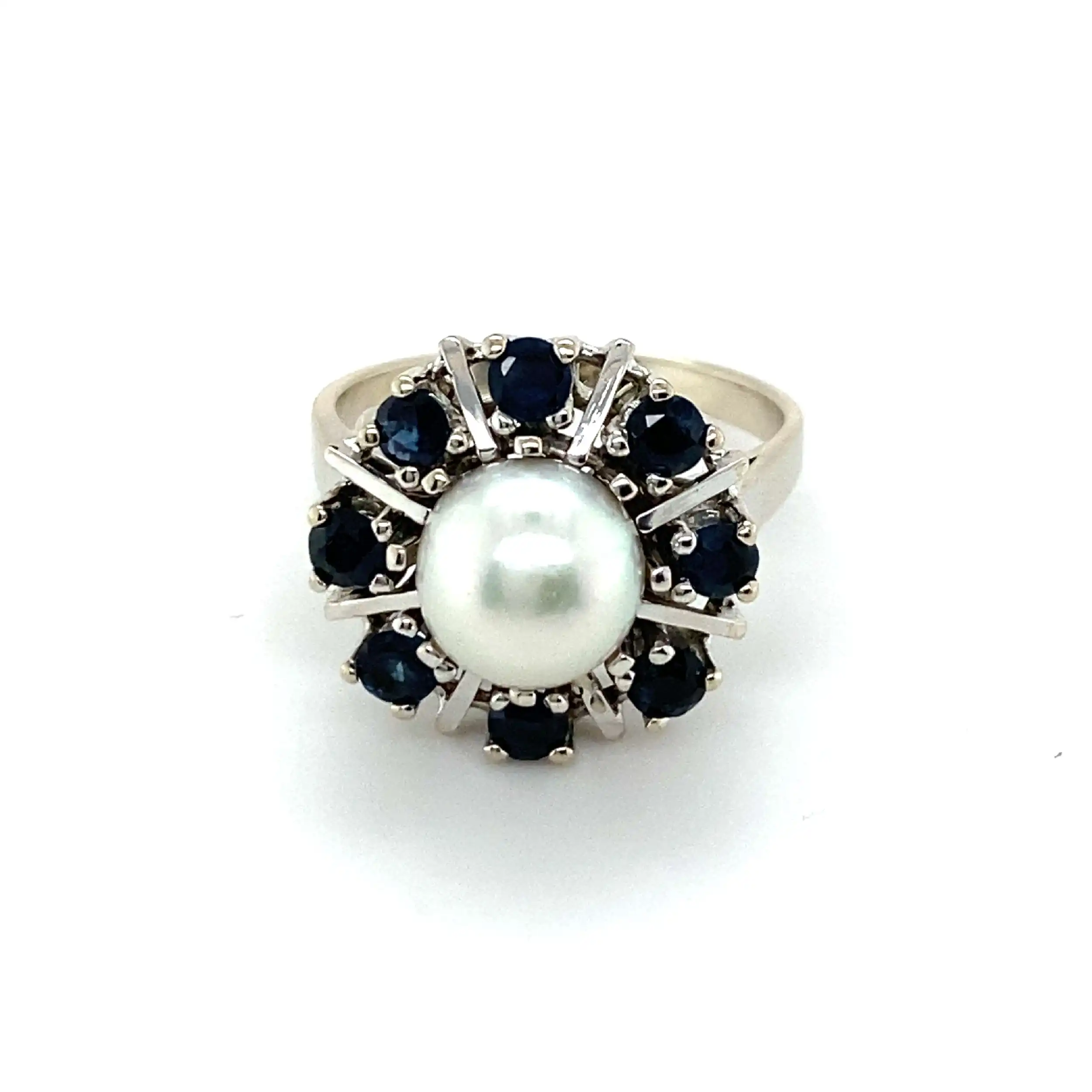 Ring Weißgold mit Perle und Saphiren Ring Weißgold mit Perle und Saphiren