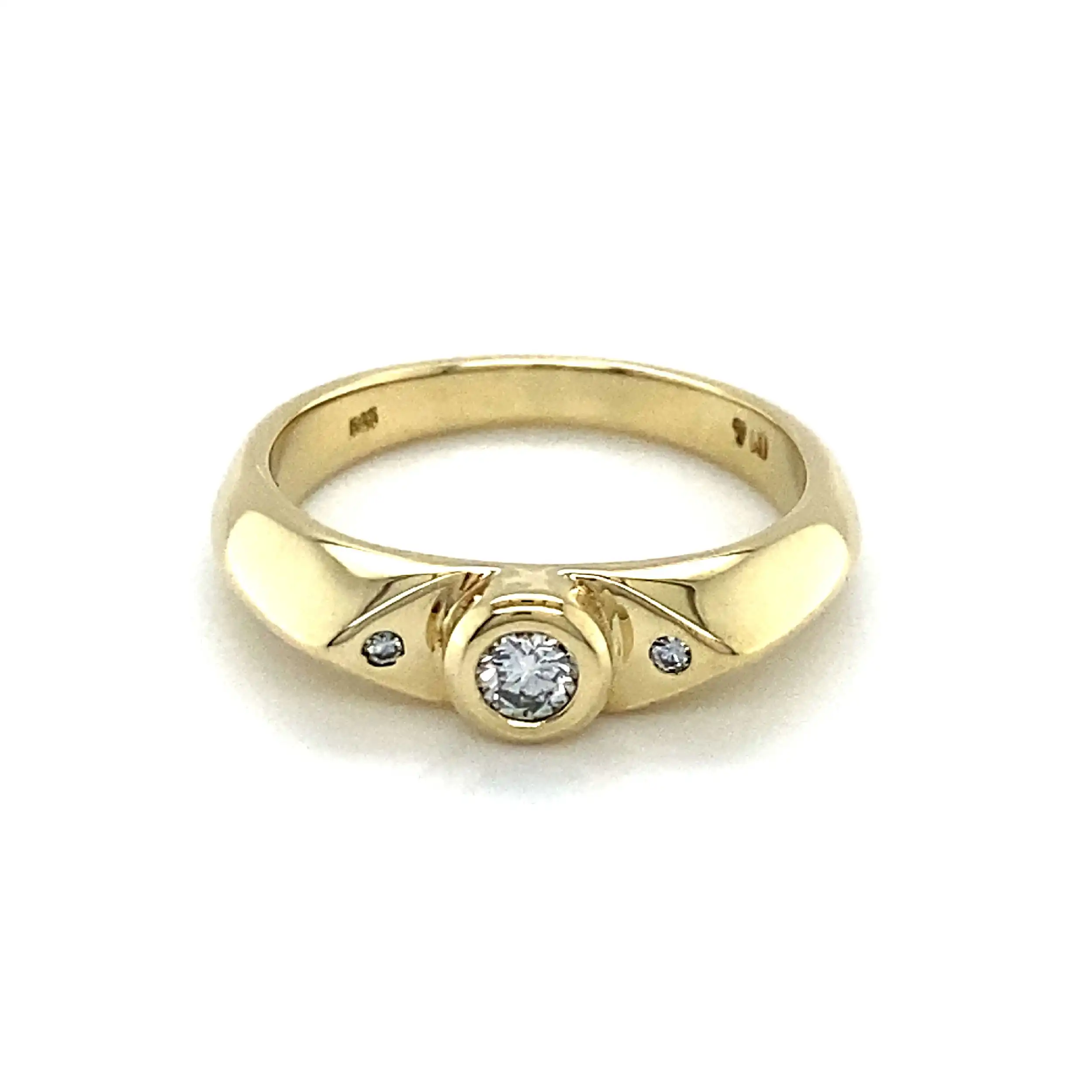 Ring Gelbgold mit Brillanten, graviert mit 0,14ct Ring Gelbgold mit Brillanten, graviert mit 0,14ct