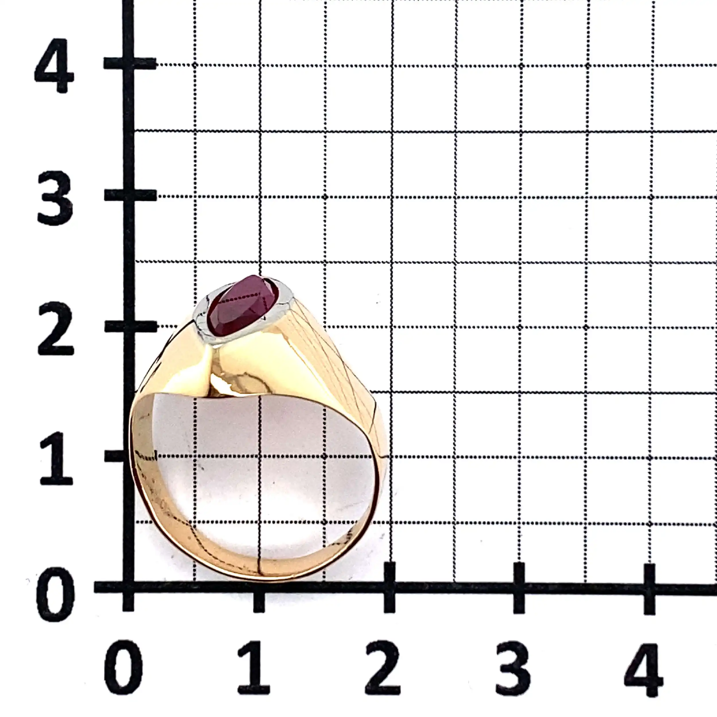 Ring Gelbgold mit synthetischem Korund Ring Gelbgold mit synthetischem Korund