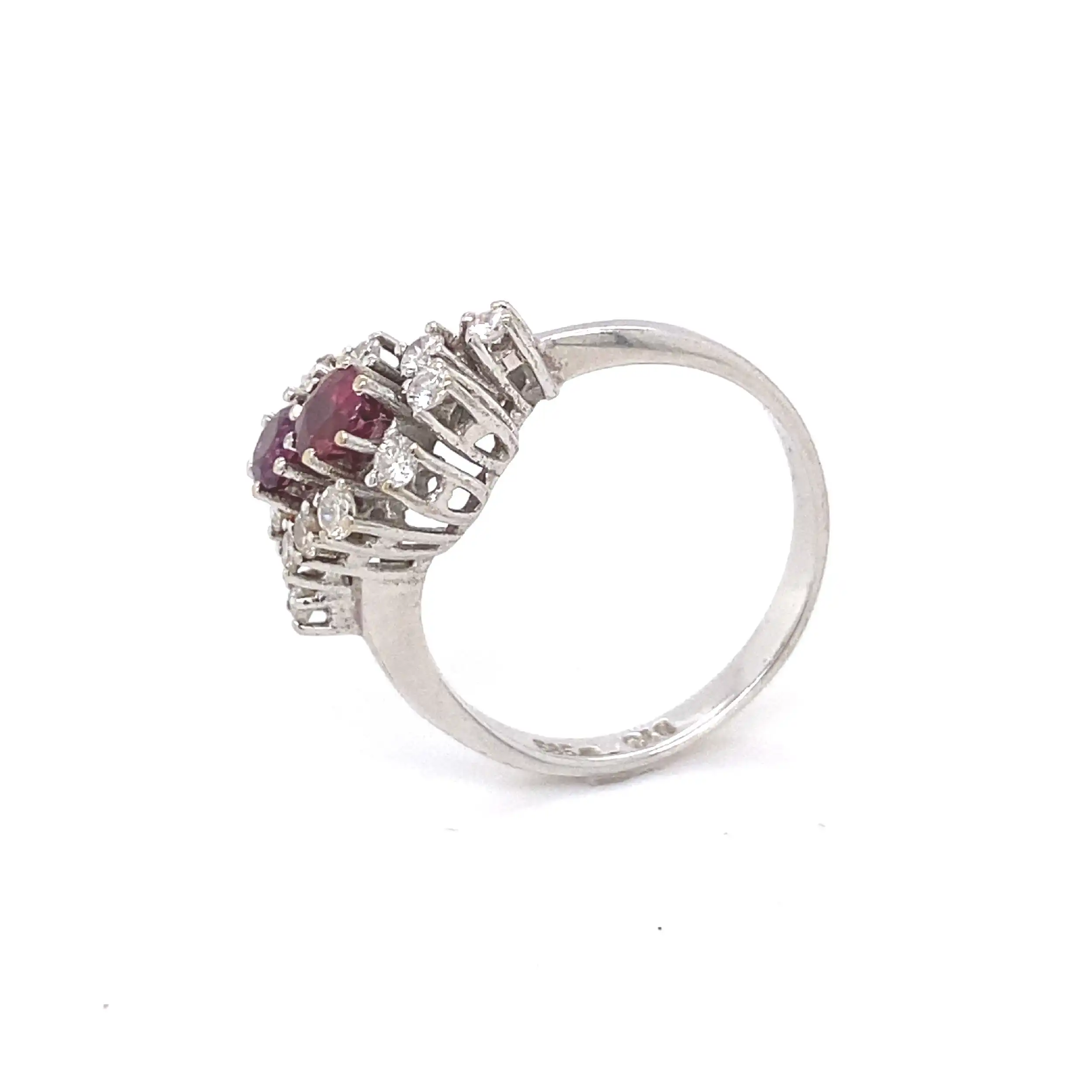 Ring Weißgold mit Brillanten und Rubinen
