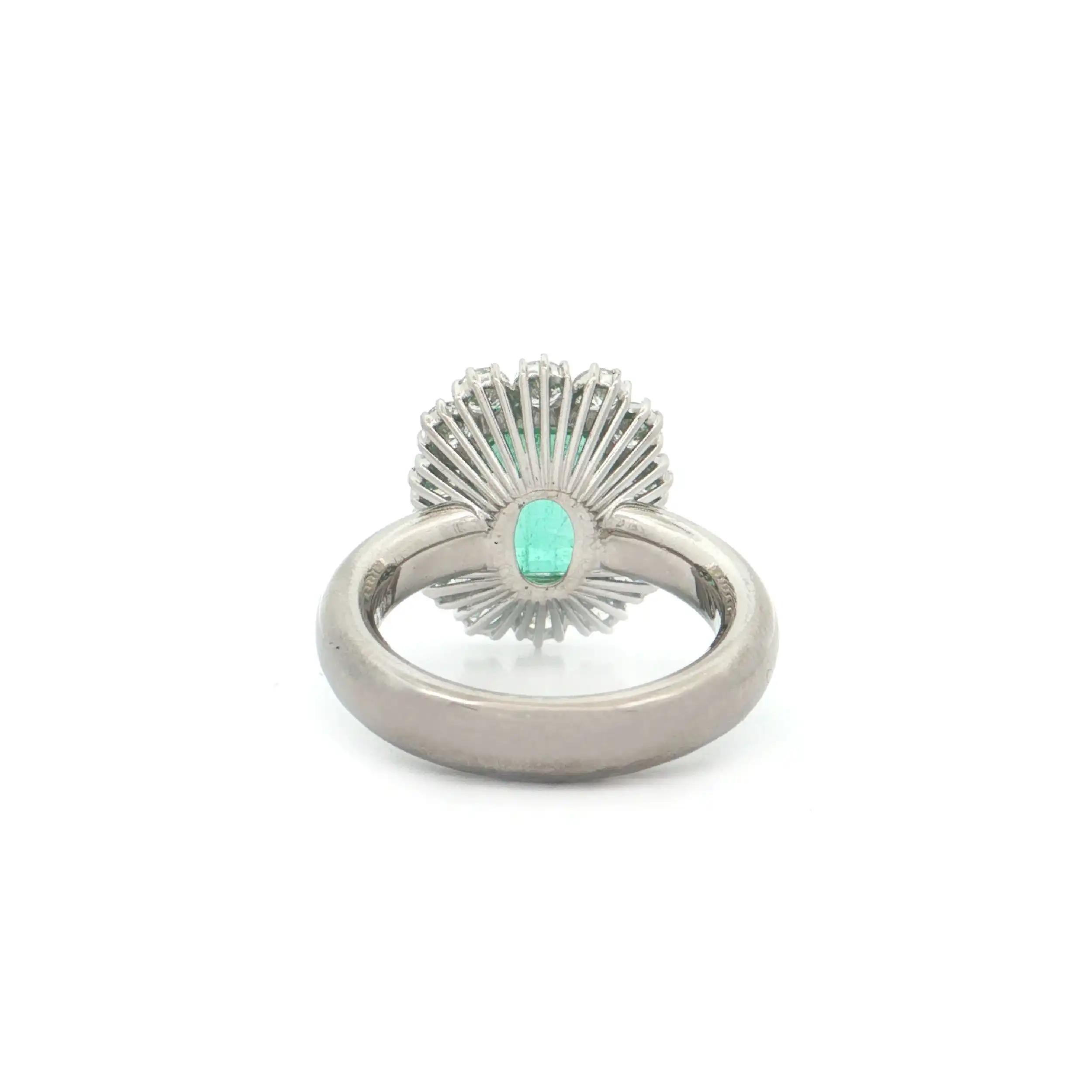 Ring Weißgold mit Brillanten und Smaragd
