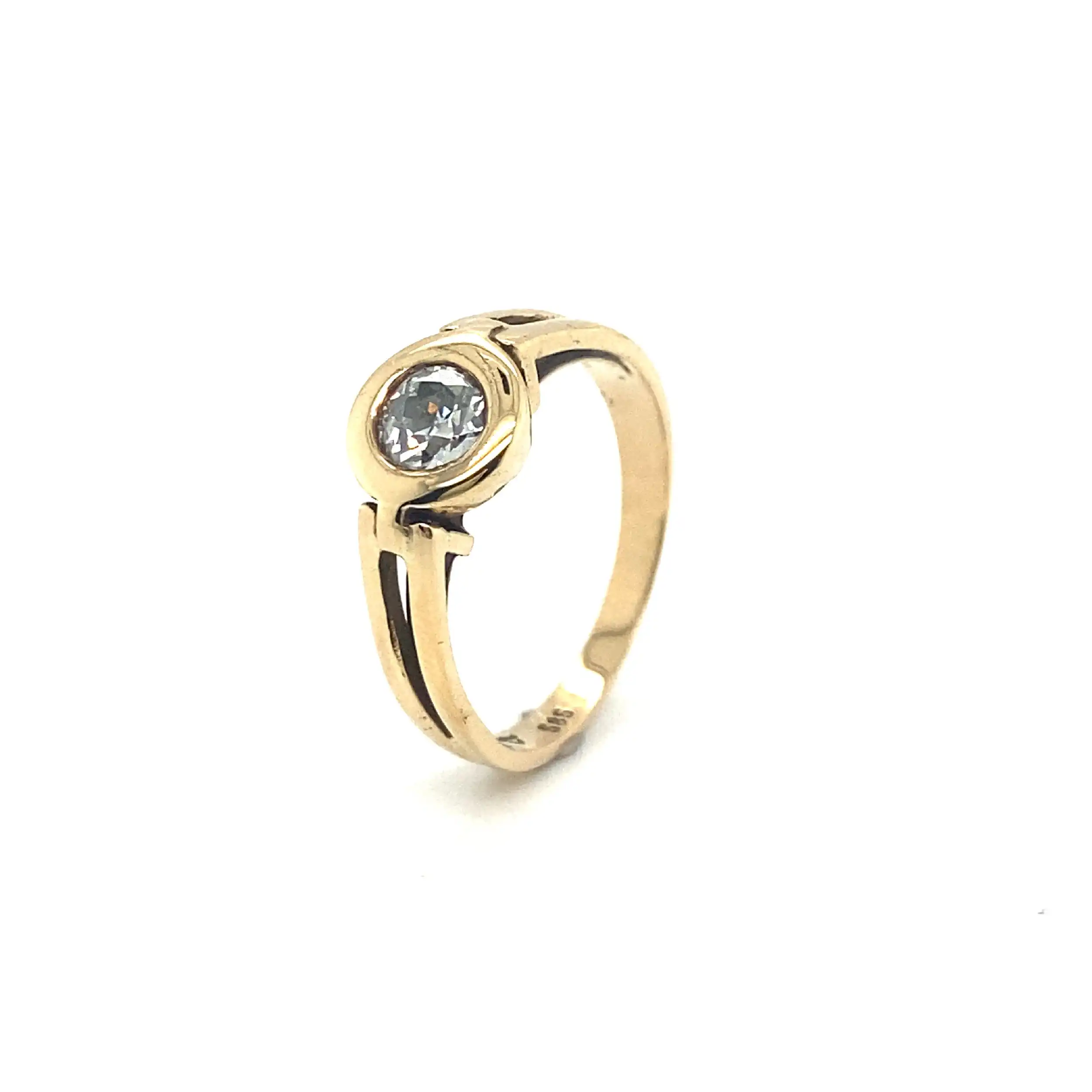 Ring Gelbgold mit Altschliffdiamant Ring Gelbgold mit Altschliffdiamant