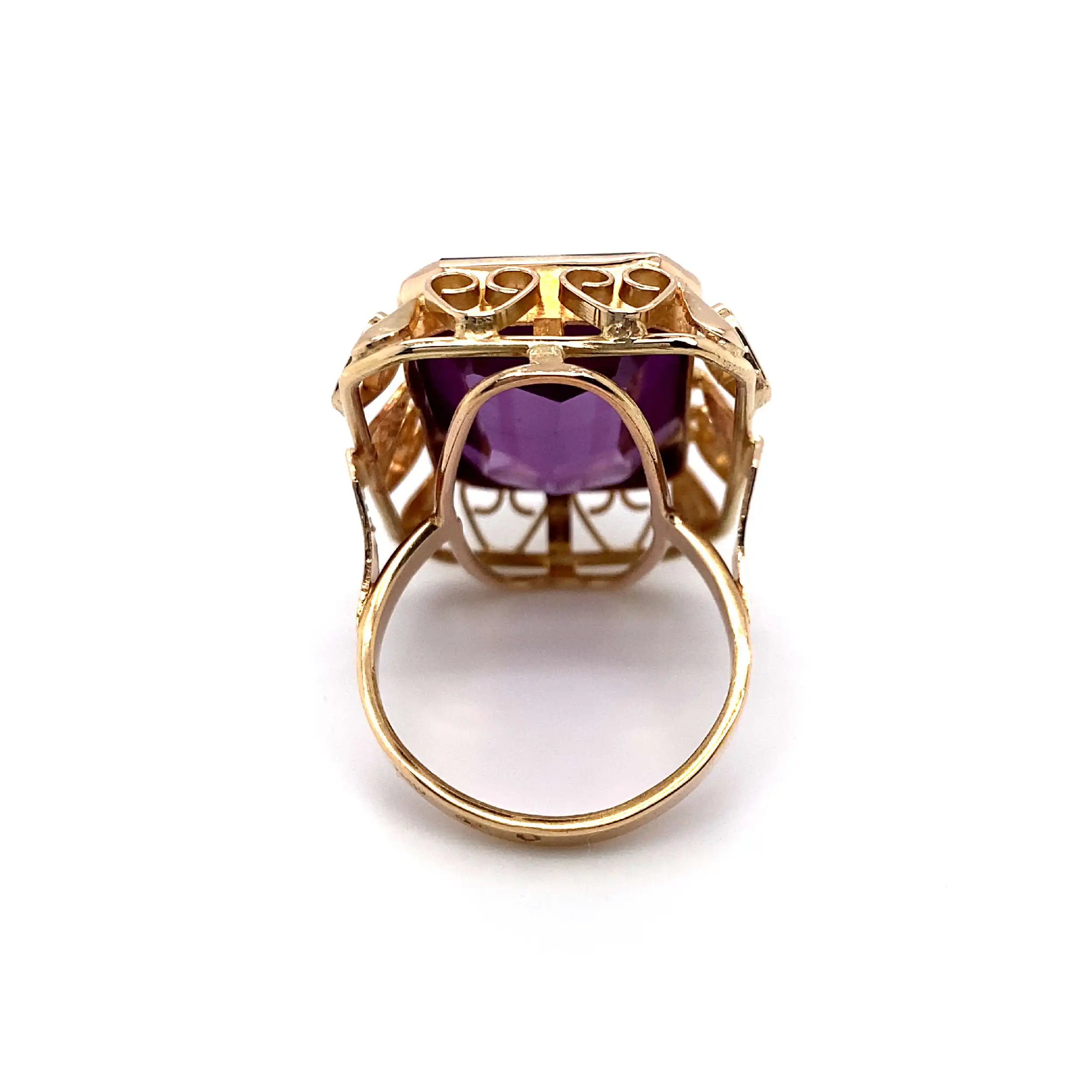 Ring Rosegold mit sythetischem Korund Ring Rosegold mit sythetischem Korund