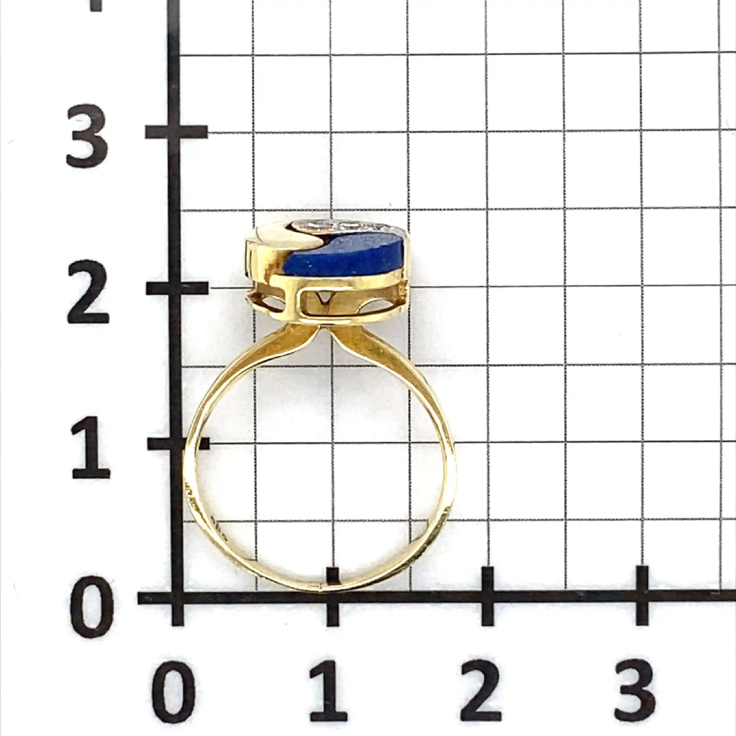 Ring Gelbgold mit Lapislazuli und Diamanten Ring Gelbgold mit Lapislazuli und Diamanten