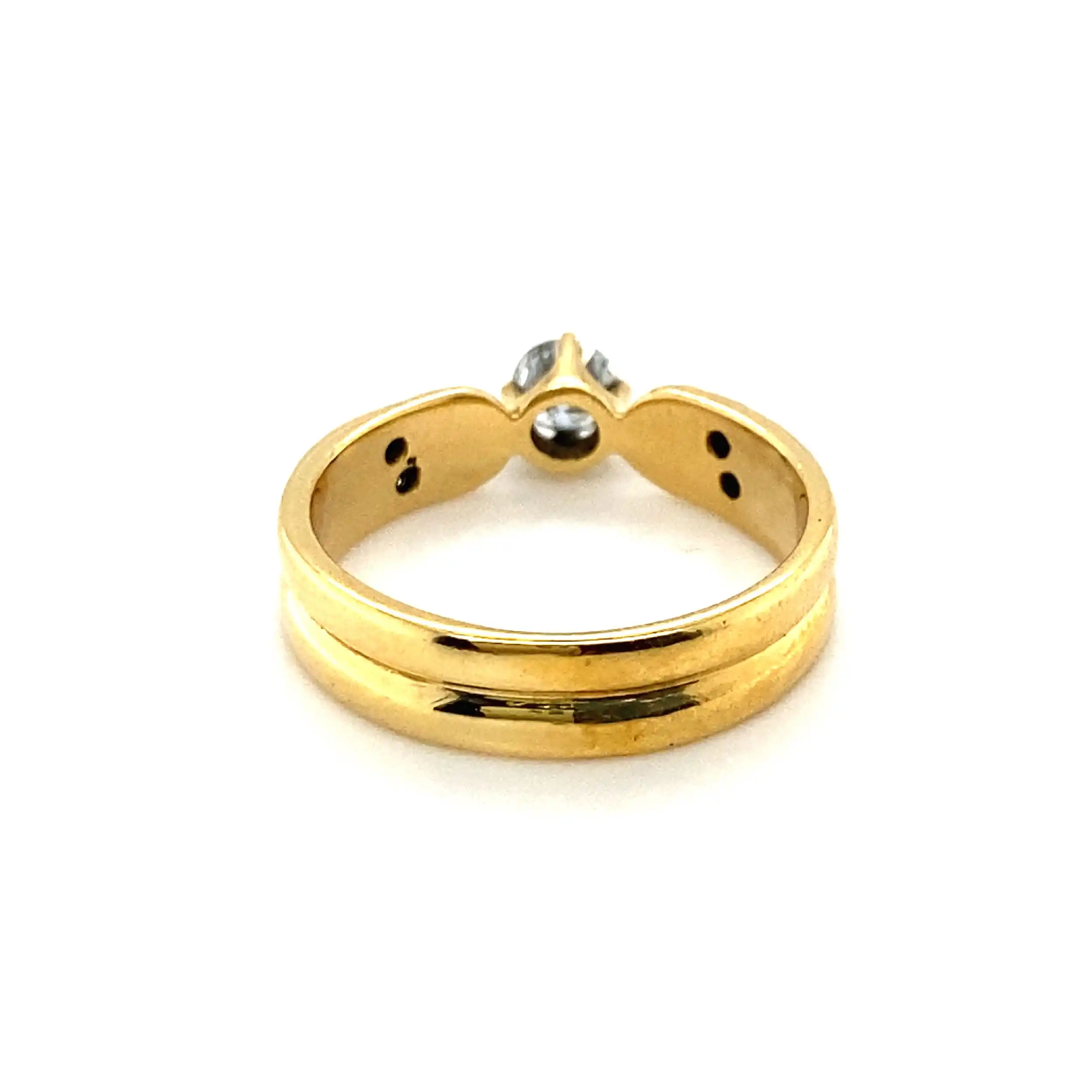 Ring Gelbgold mit Brillanten Ring Gelbgold mit Brillanten