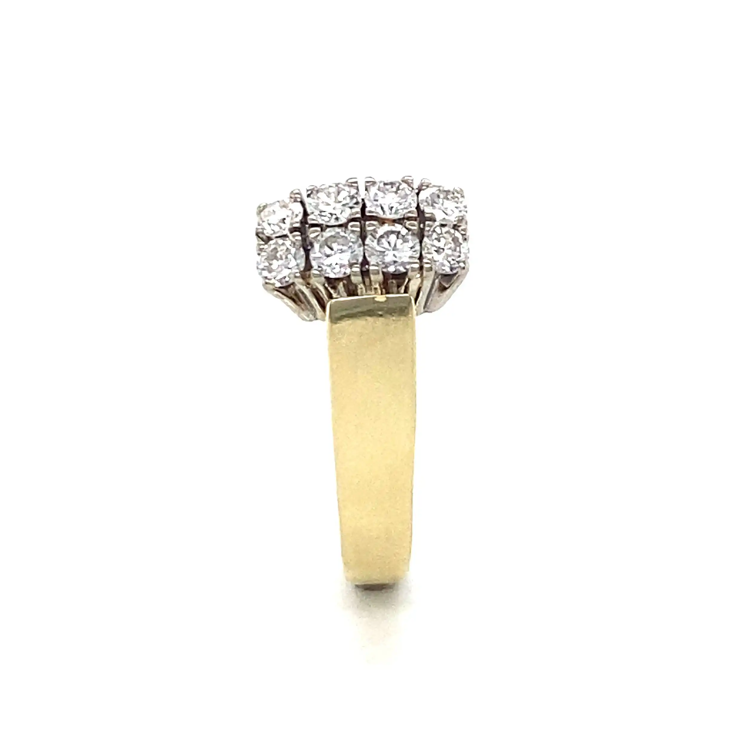 Ring Gelbgold mit 8 Brillanten, graviert mit 0,36ct. Ring Gelbgold mit 8 Brillanten, graviert mit 0,36ct.
