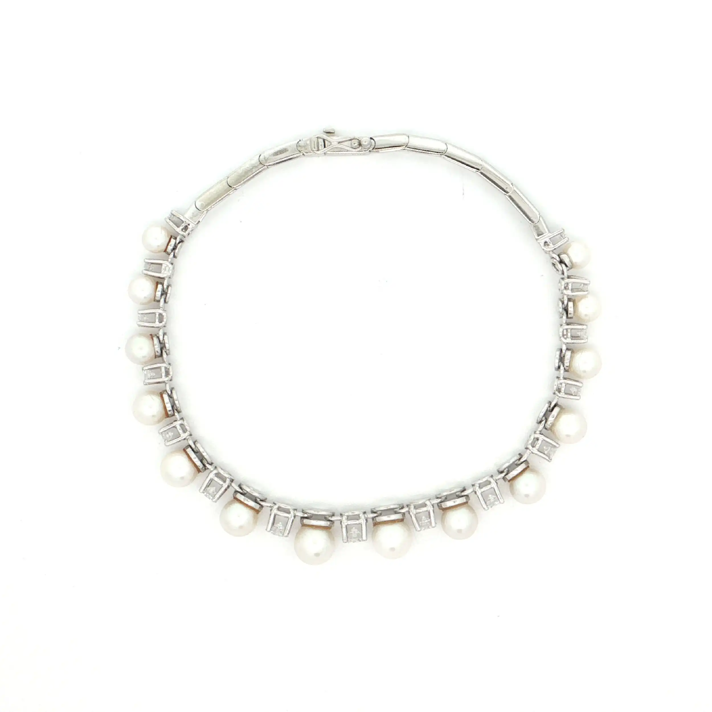 Armband Weißgold mit Perlen und Brillanten Armband Weißgold mit Perlen und Brillanten