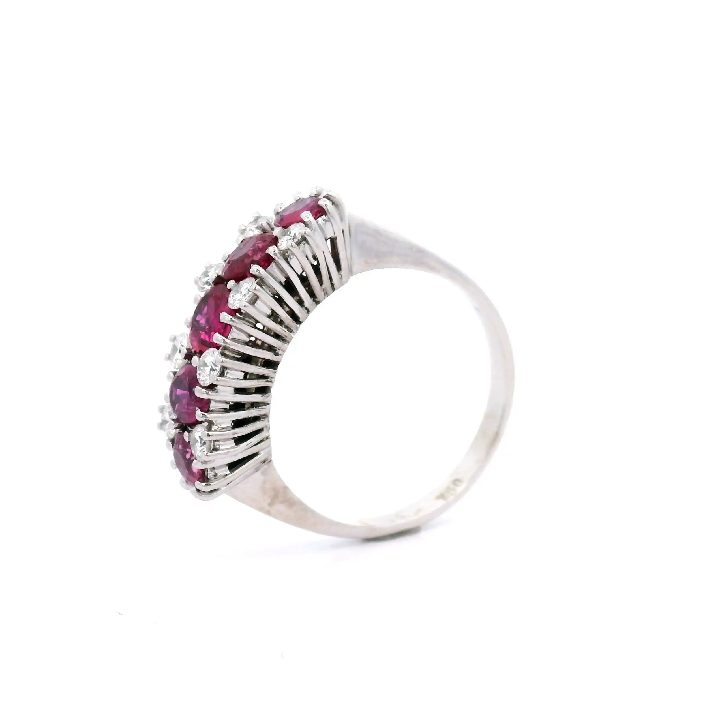 Ring Weißgold mit Brillanten und Rubin Ring Weißgold mit Brillanten und Rubin