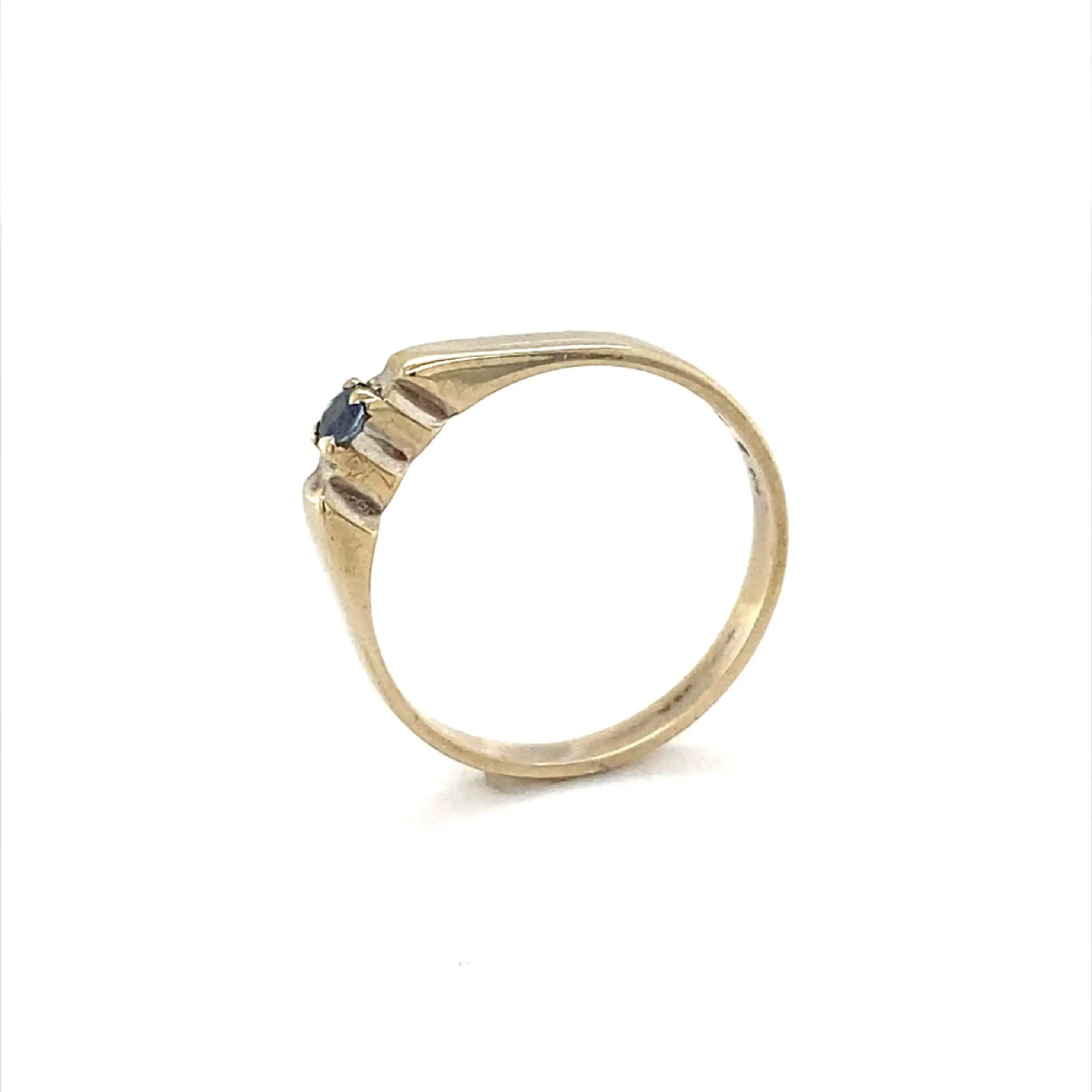 Ring Weißgold mit blauem Farbstein Ring Weißgold mit blauem Farbstein
