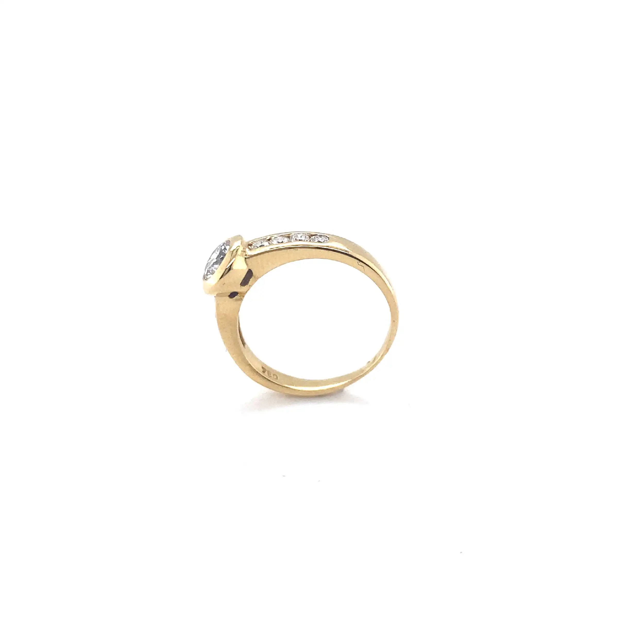 Ring Gelbgold mit Brillanten Ring Gelbgold mit Brillanten