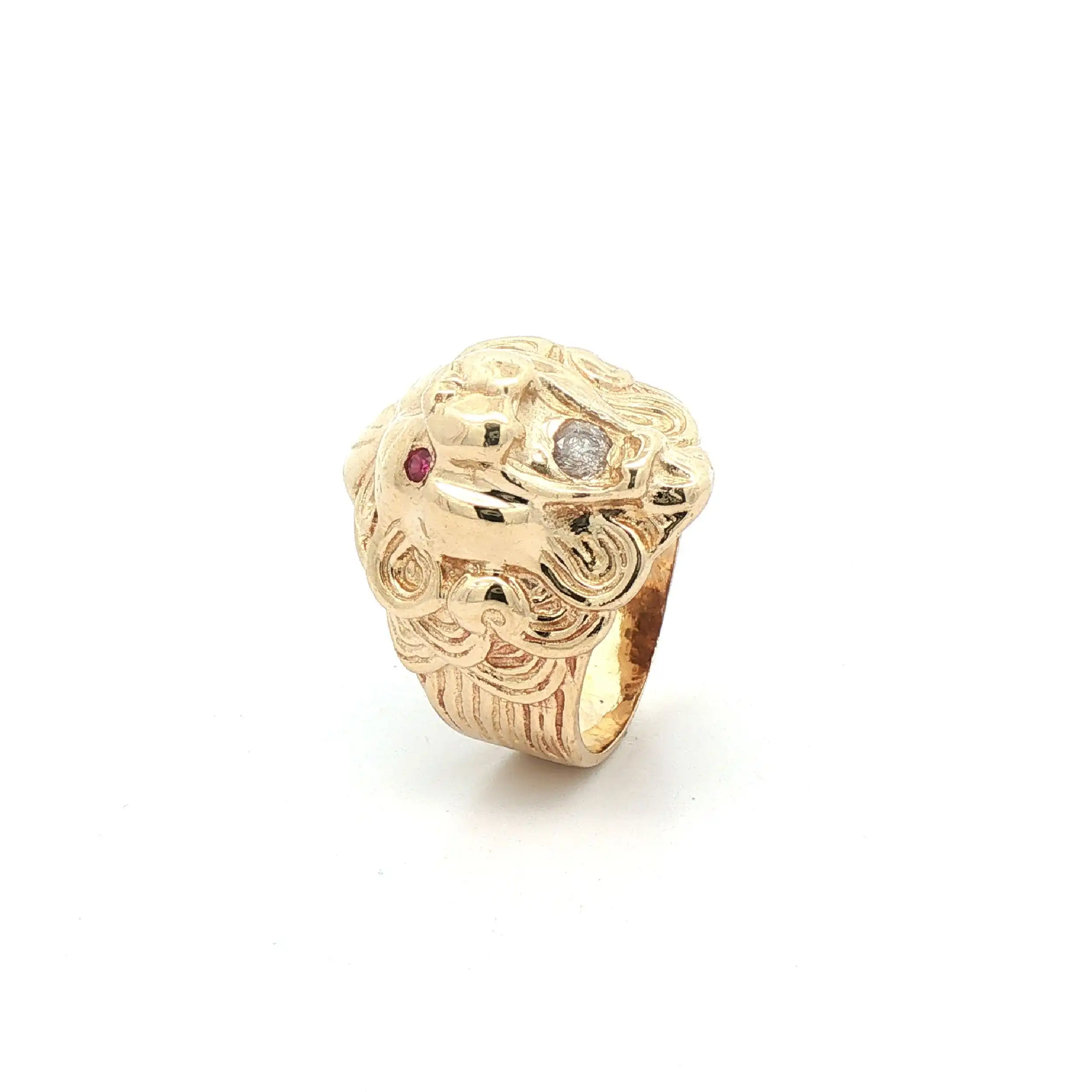 Herrenring Gelbgold Löwenkopf mit Rubinen und Zirkonia
