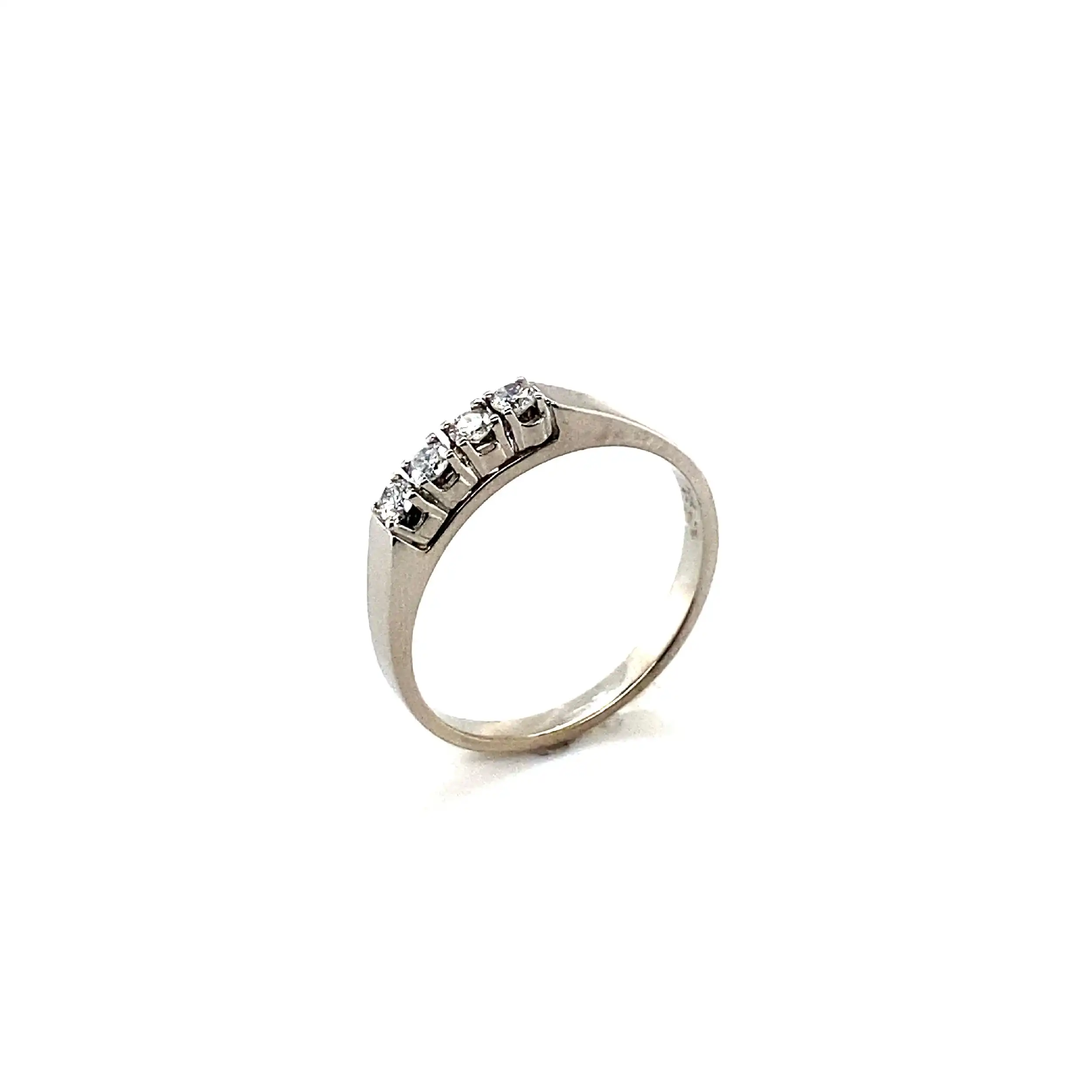 Ring Weißgold mit Brillanten Ring Weißgold mit Brillanten
