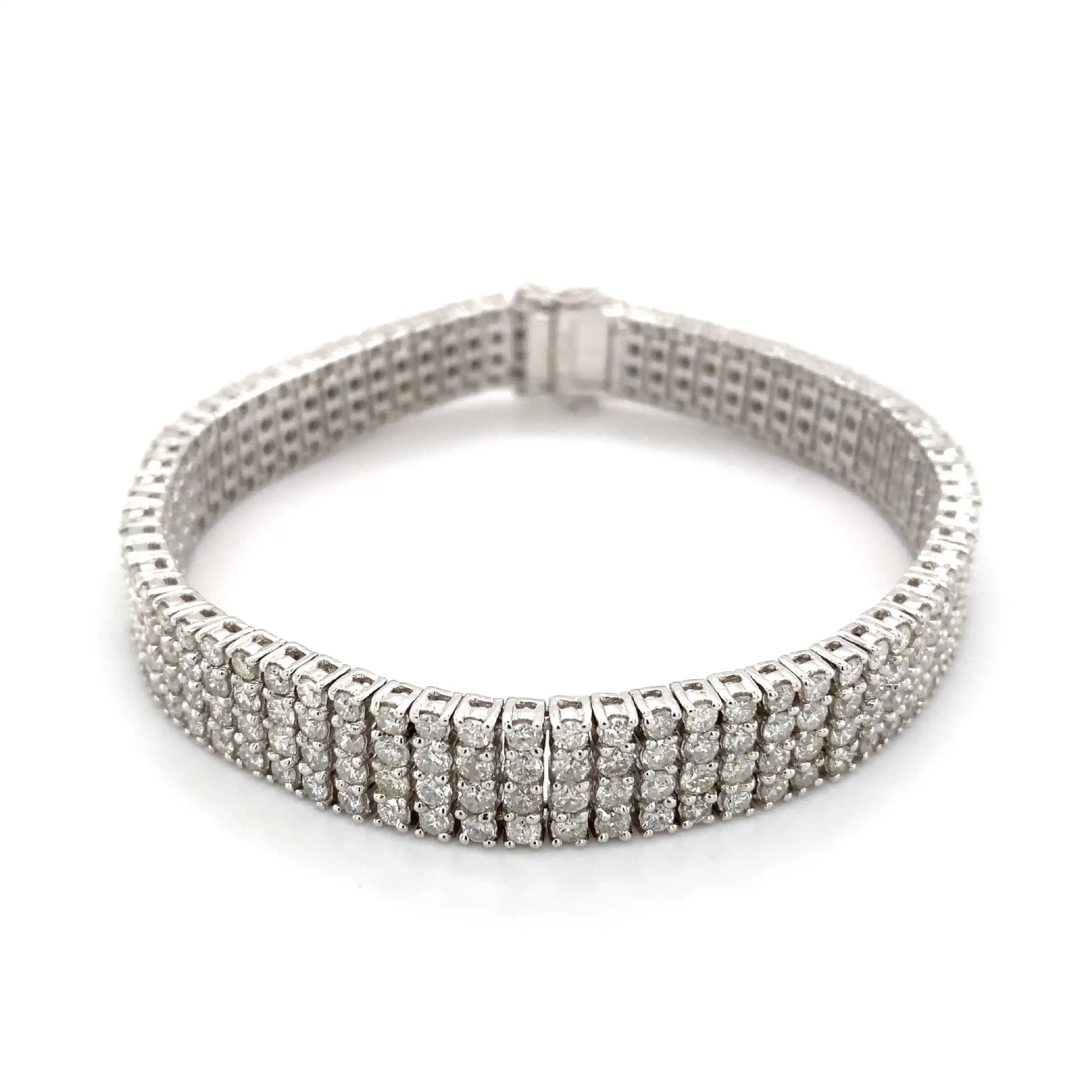 Armband Weißgold mit 296 Brillanten, 13,5ct graviert Armband Weißgold mit 296 Brillanten, 13,5ct graviert