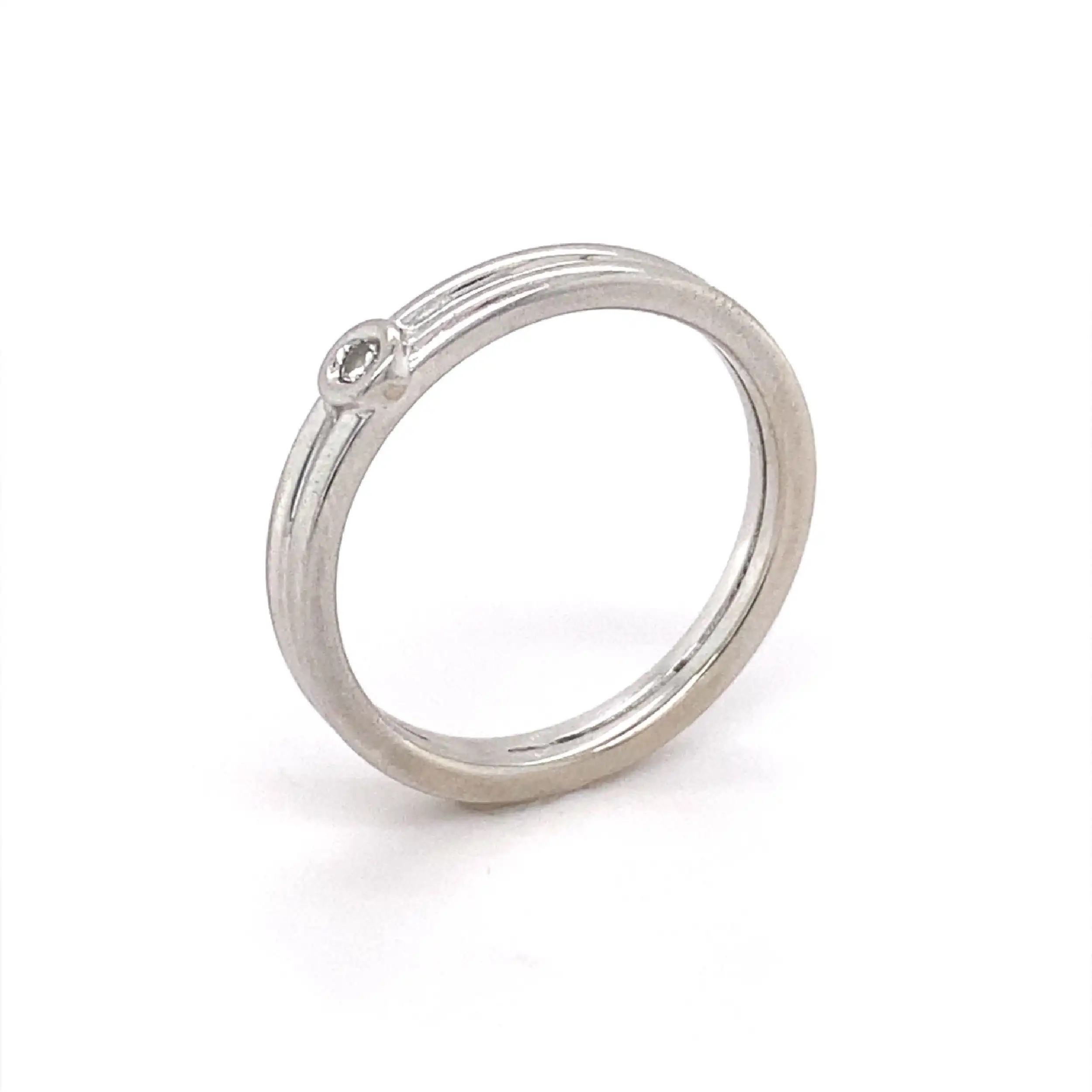 Ring Weißgold mit Brillant, graviert mit 0,08ct Ring Weißgold mit Brillant, graviert mit 0,08ct