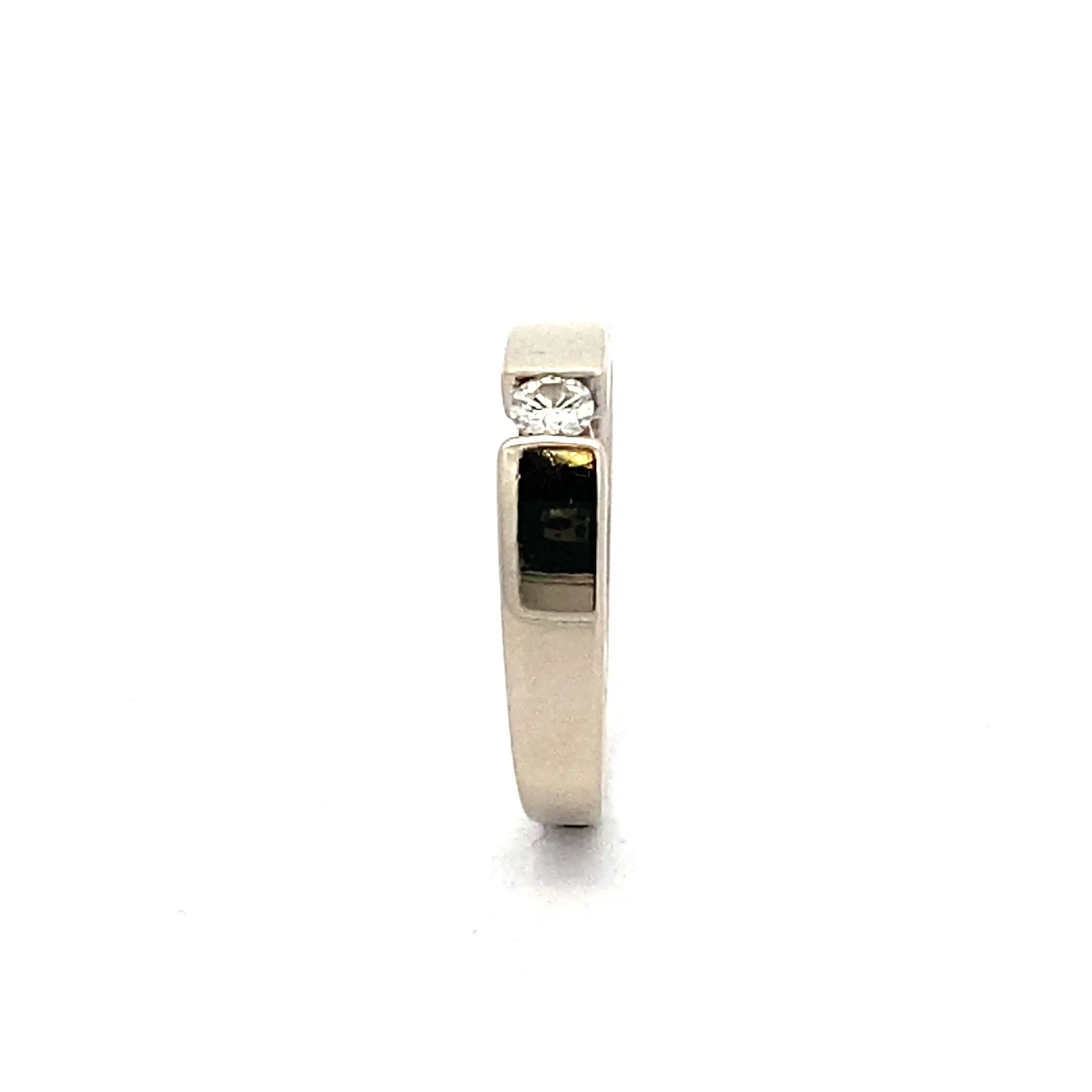 Ring Weißgold mit Brillant Christ mit 0,1ct graviert Ring Weißgold mit Brillant Christ mit 0,1ct graviert