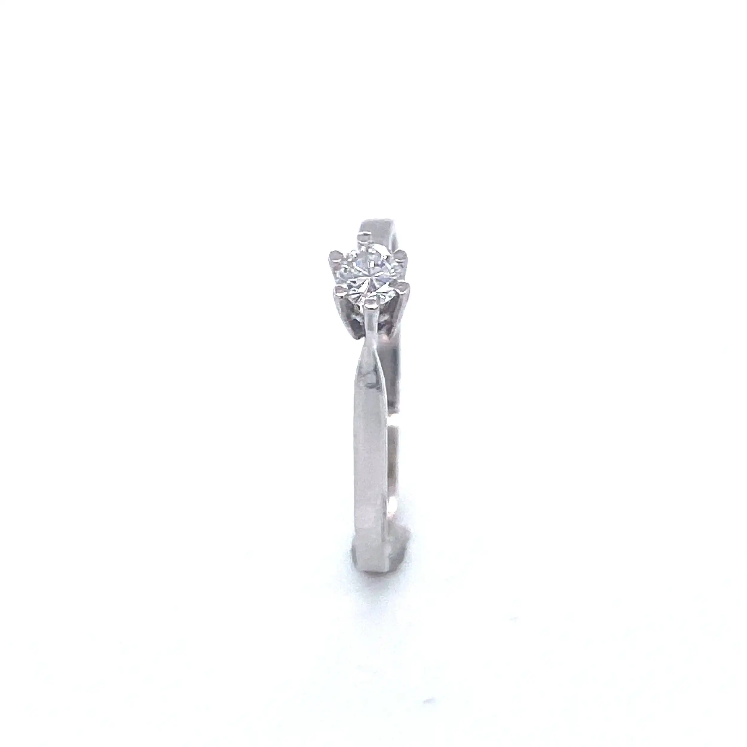 Ring Weißgold mit Brillant Ring Weißgold mit Brillant