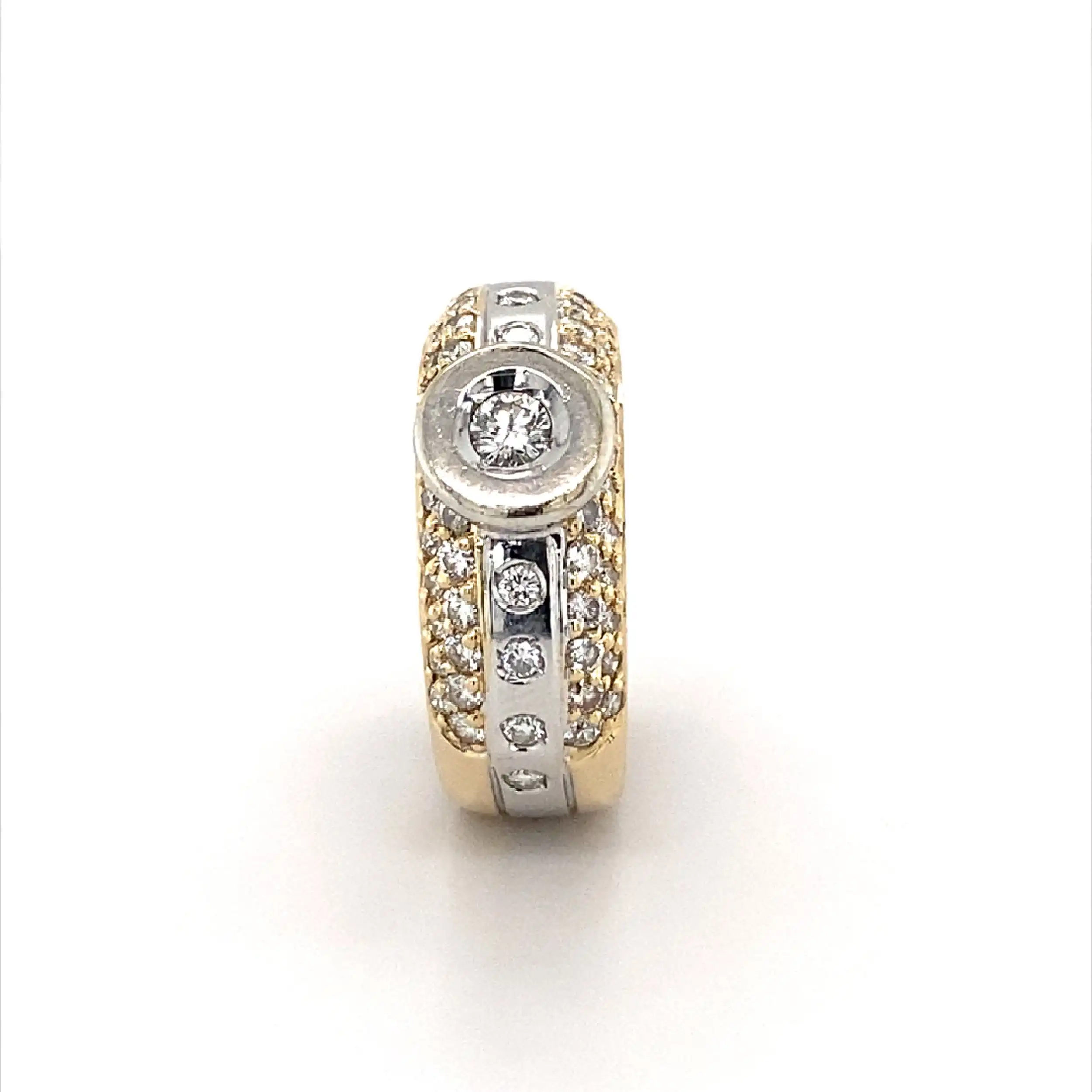 Ring Bicolor mit Brillanten Ring Bicolor mit Brillanten