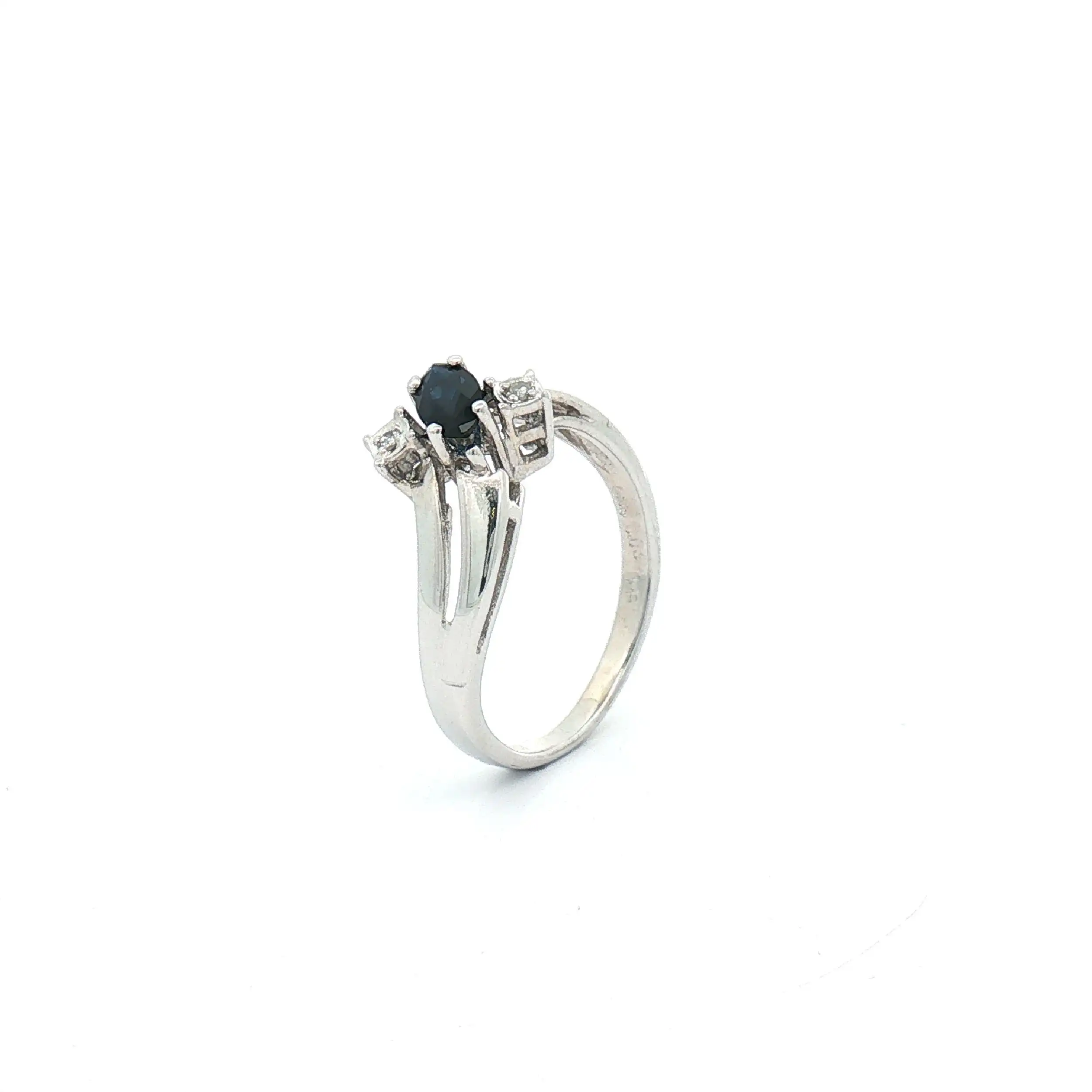 Ring Weißgold mit Saphir und Diamanten