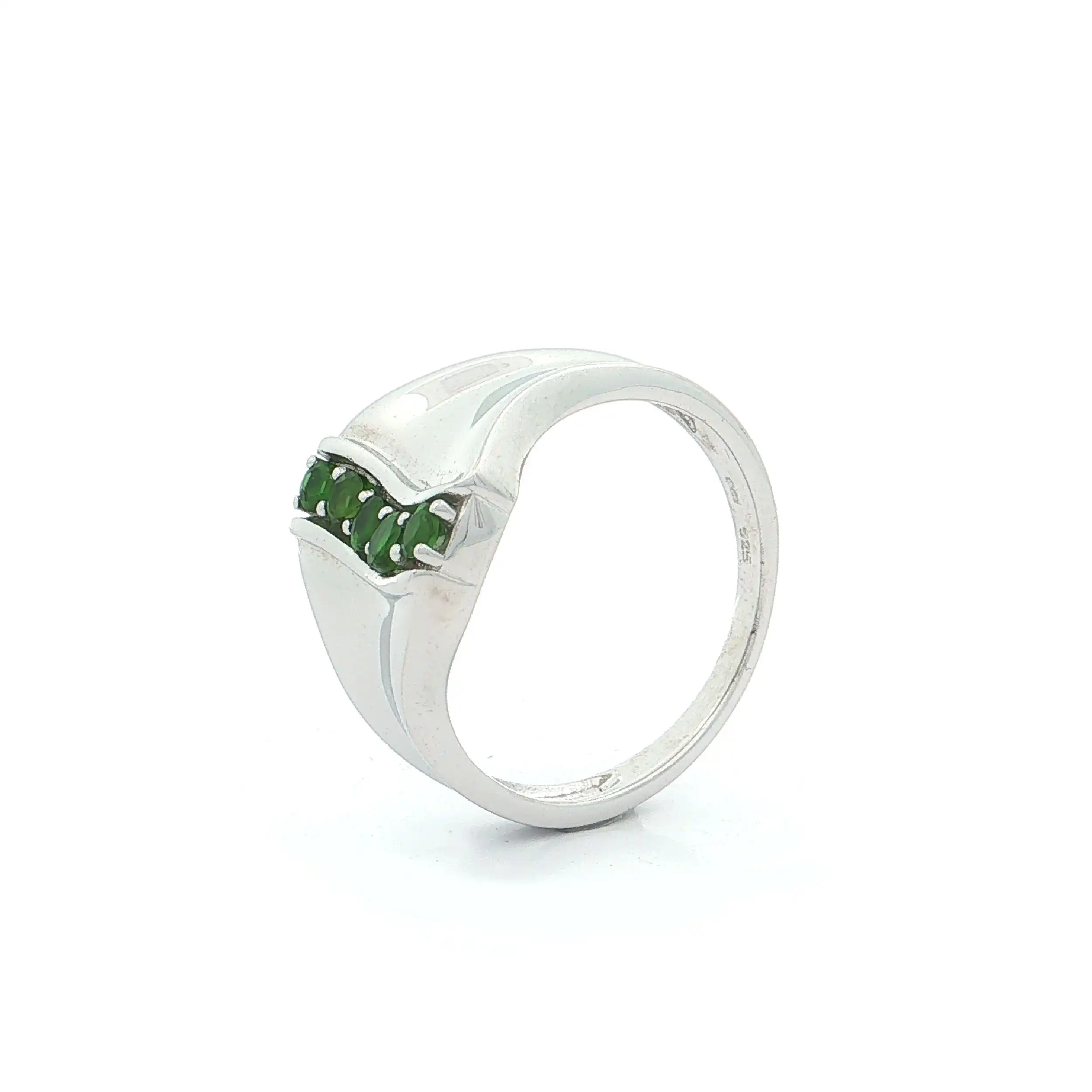 Ring Silber mit grünen Farbsteinen