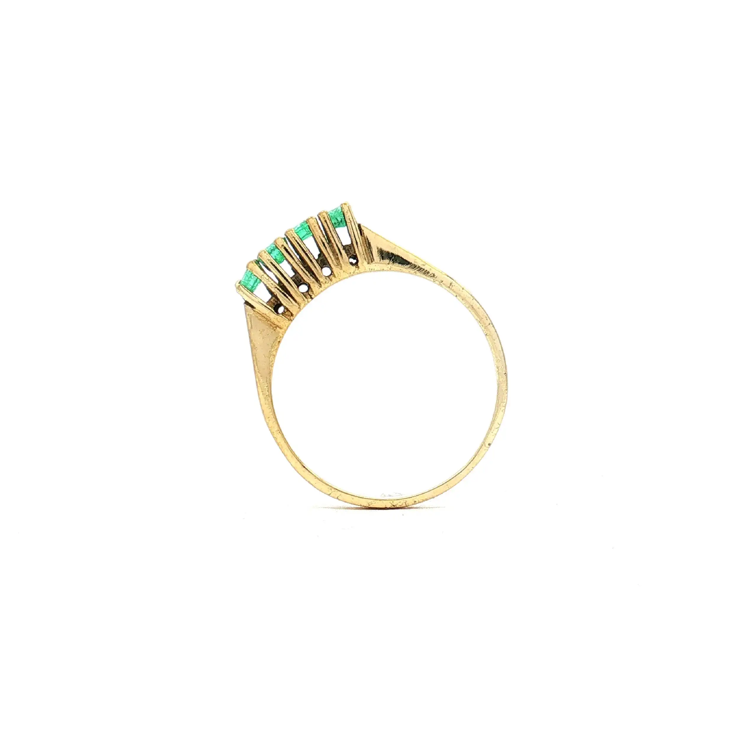 Ring Gelbgold mit grünen Steinen Ring Gelbgold mit grünen Steinen