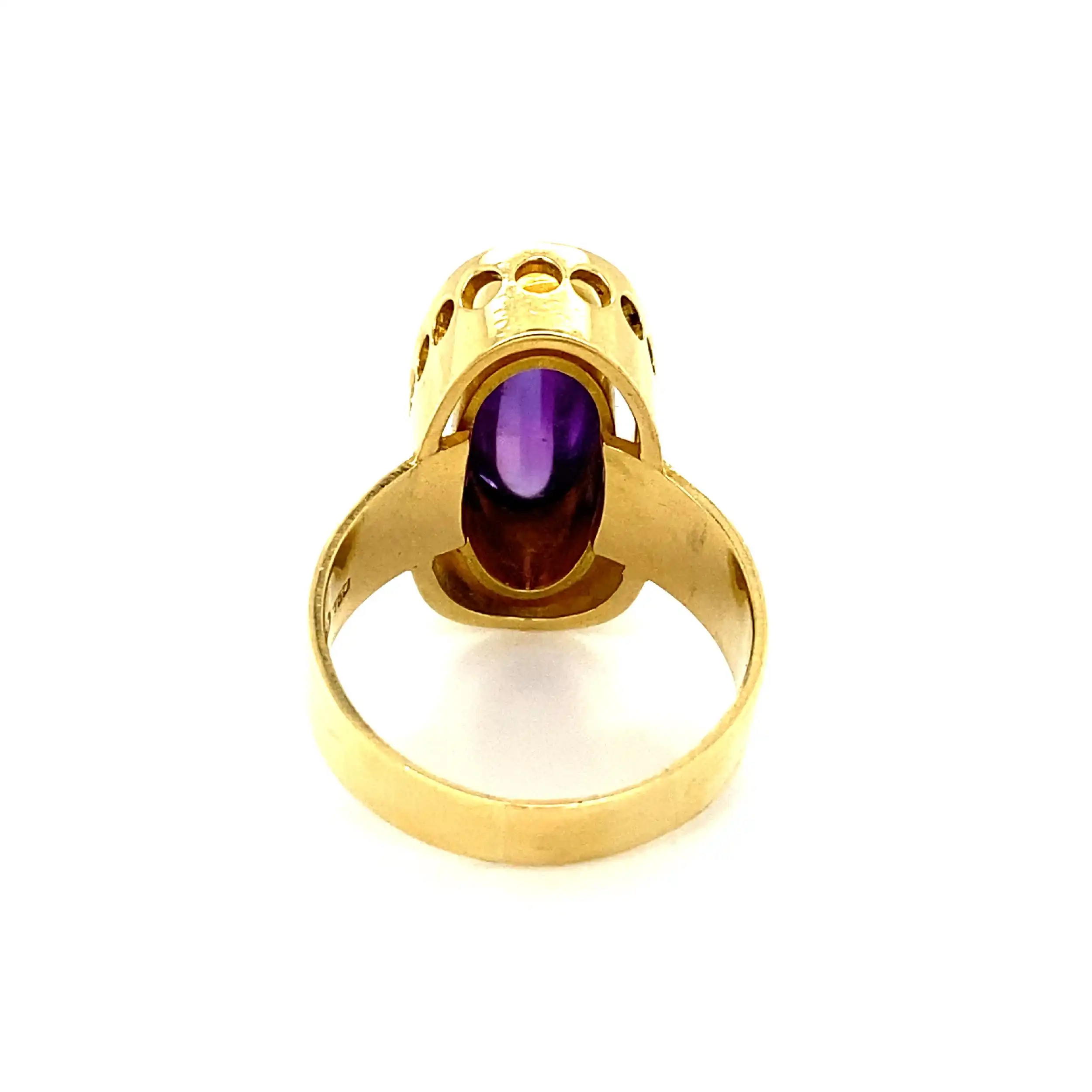 Ring Gelbgold mit lila Cabochon