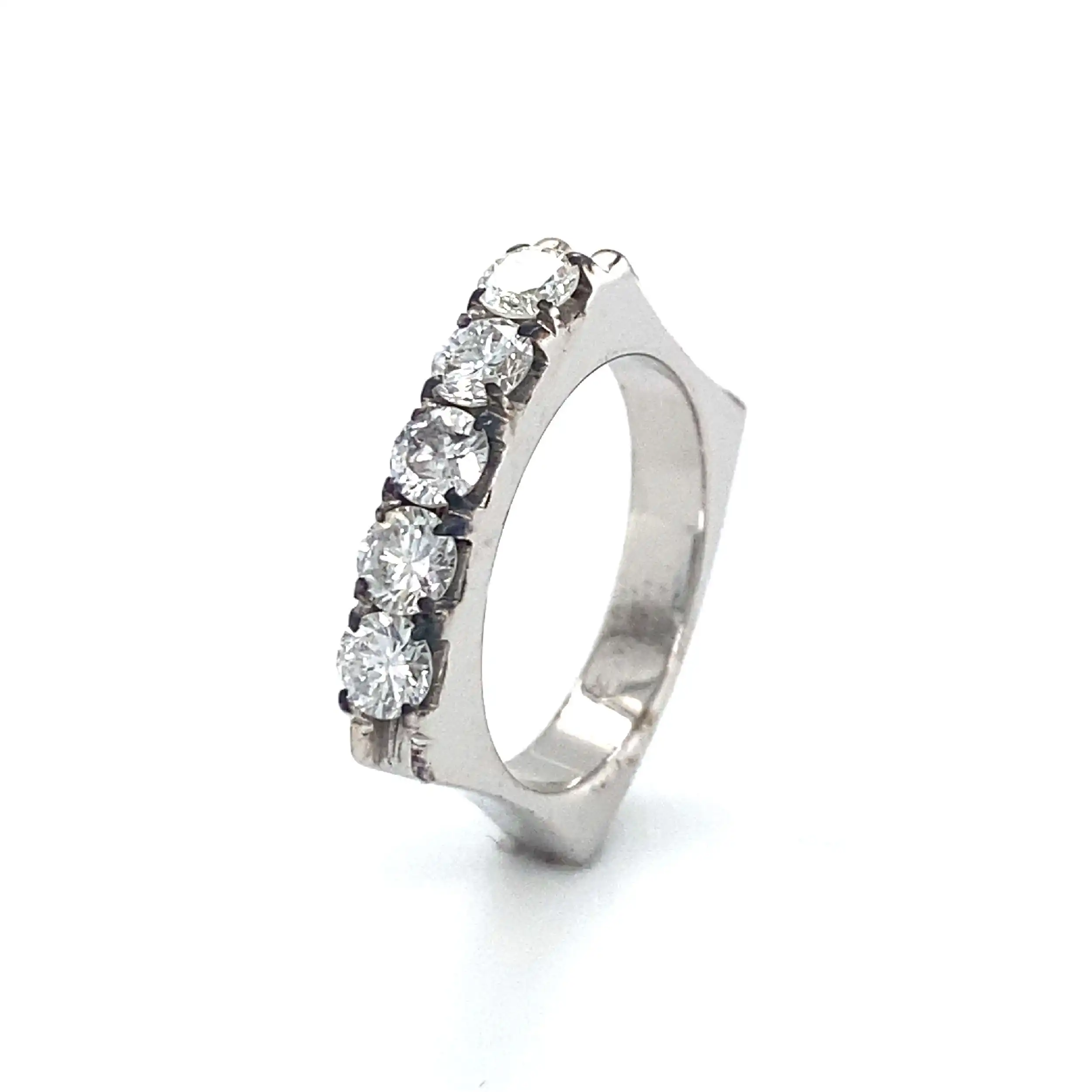 Ring Quadratisch Weißgold mit Brillanten Ring Quadratisch Weißgold mit Brillanten