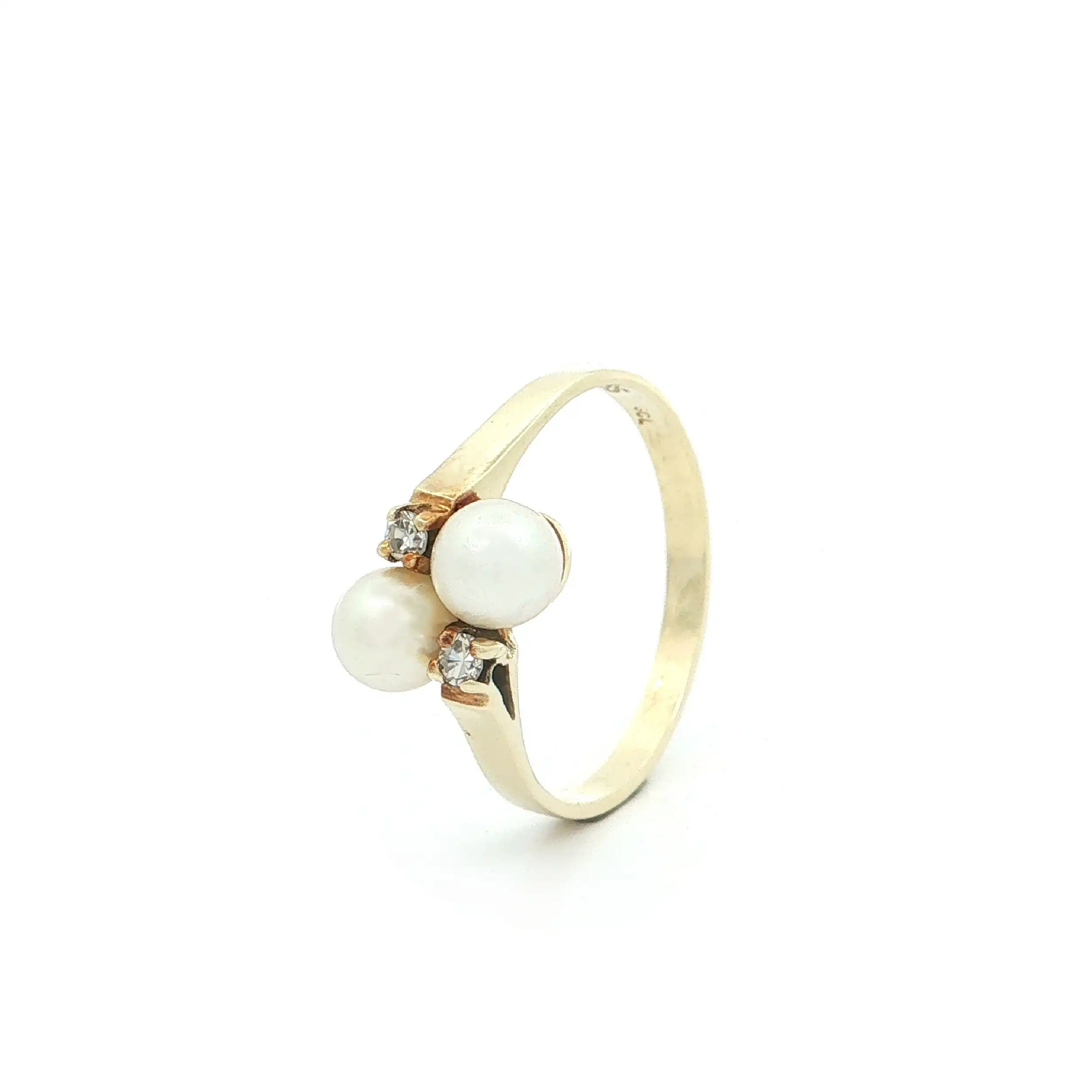 Ring Gelbgold mit Perlen und Diamanten
