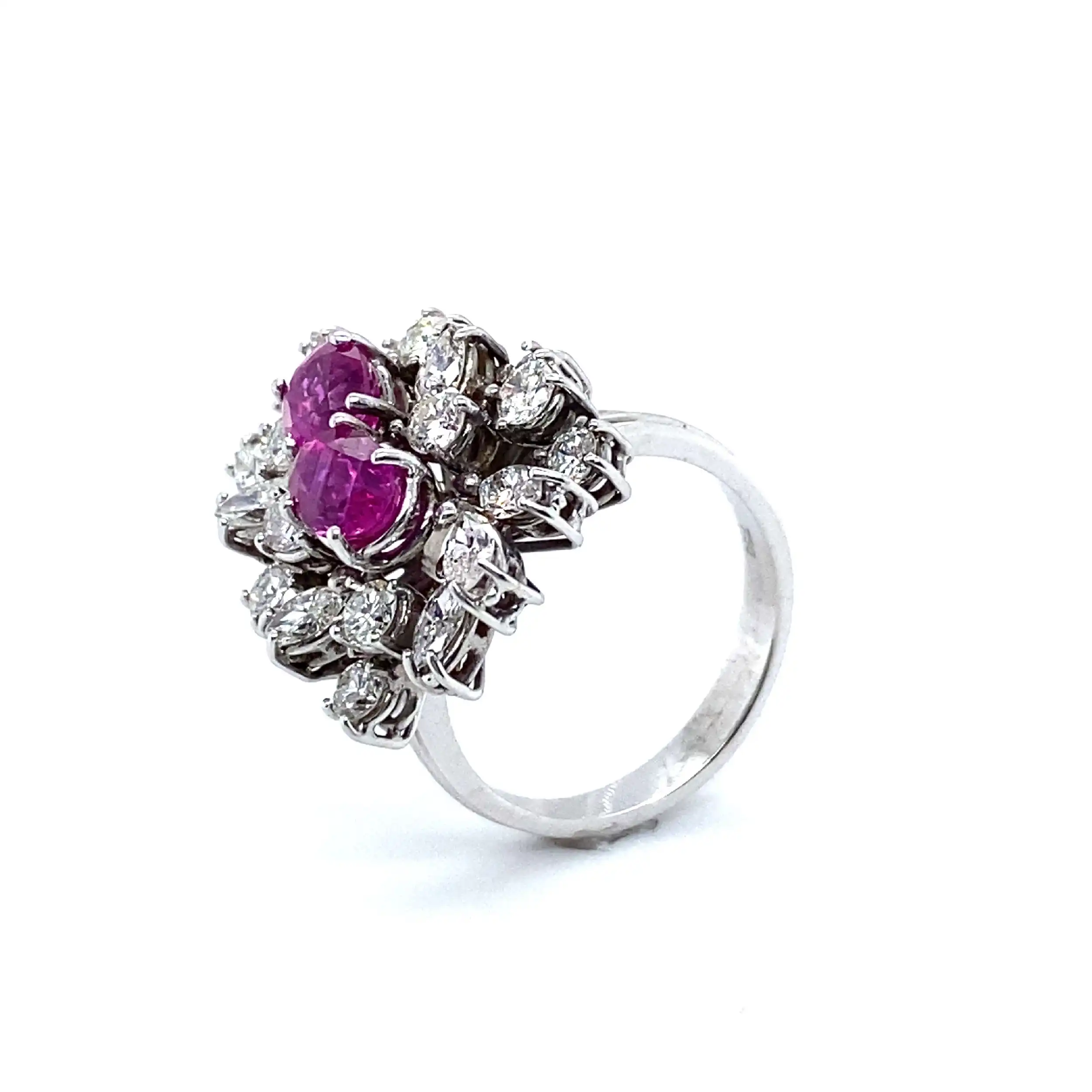 Ring Weißgold mit pinken Saphiren und Diamanten ca. 2,0ct mit Expertise von EPL Ring Weißgold mit pinken Saphiren und Diamanten ca. 2,0ct mit Expertise von EPL