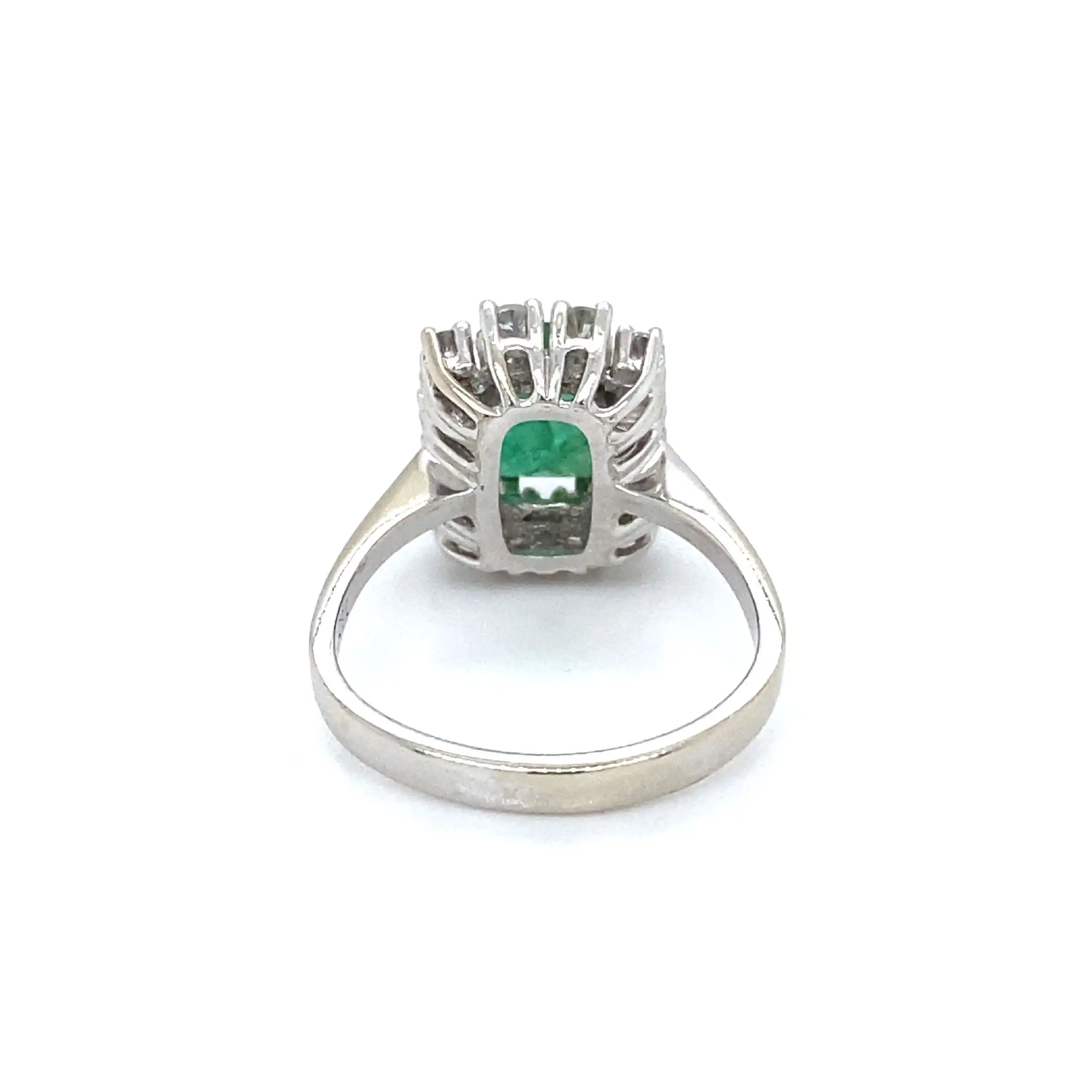 Ring Weißgold mit Smaragd und Brillanten Ring Weißgold mit Smaragd und Brillanten
