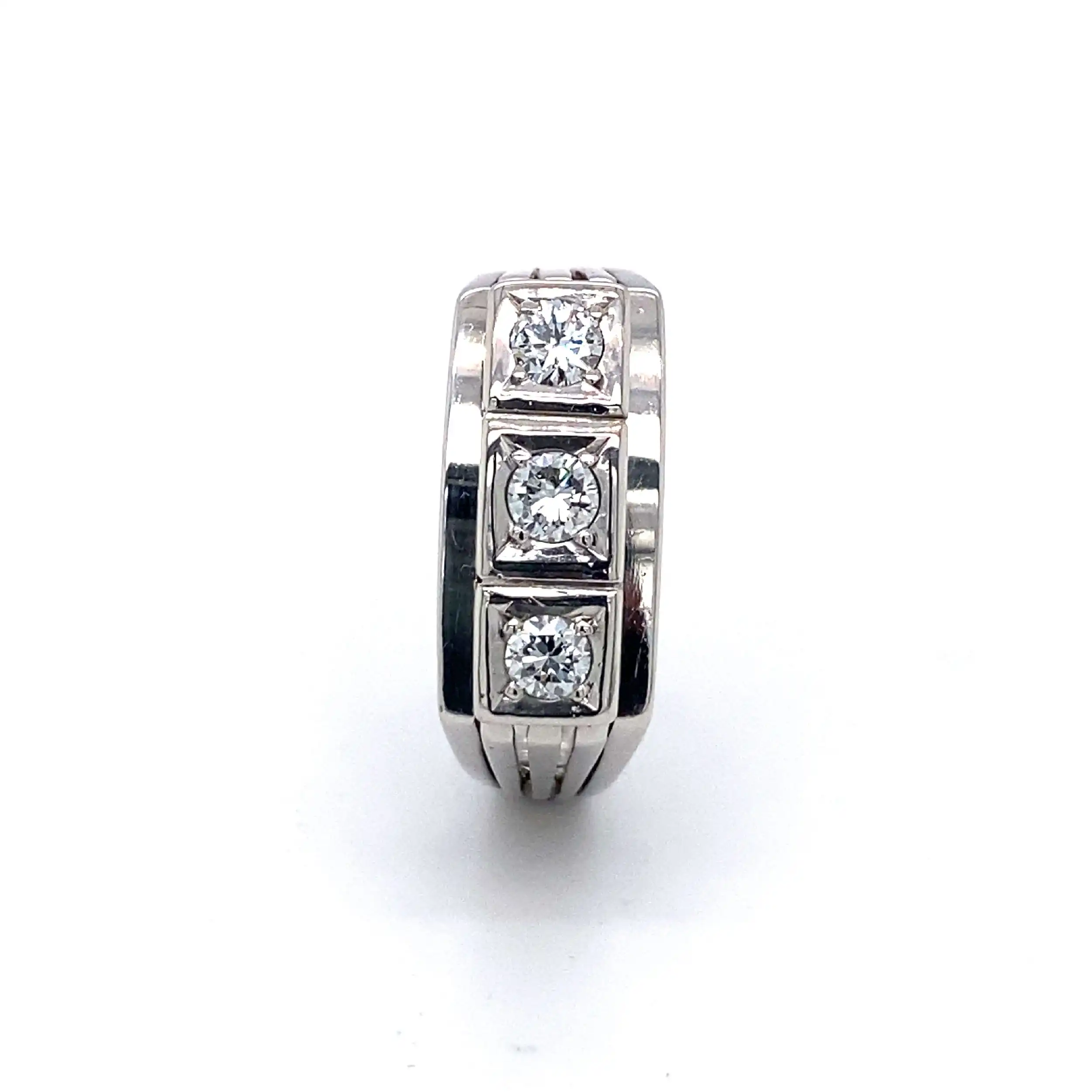 Ring Weißgold mit Brillanten, mit Zertifikat von "Diamant" Ring Weißgold mit Brillanten, mit Zertifikat von "Diamant"