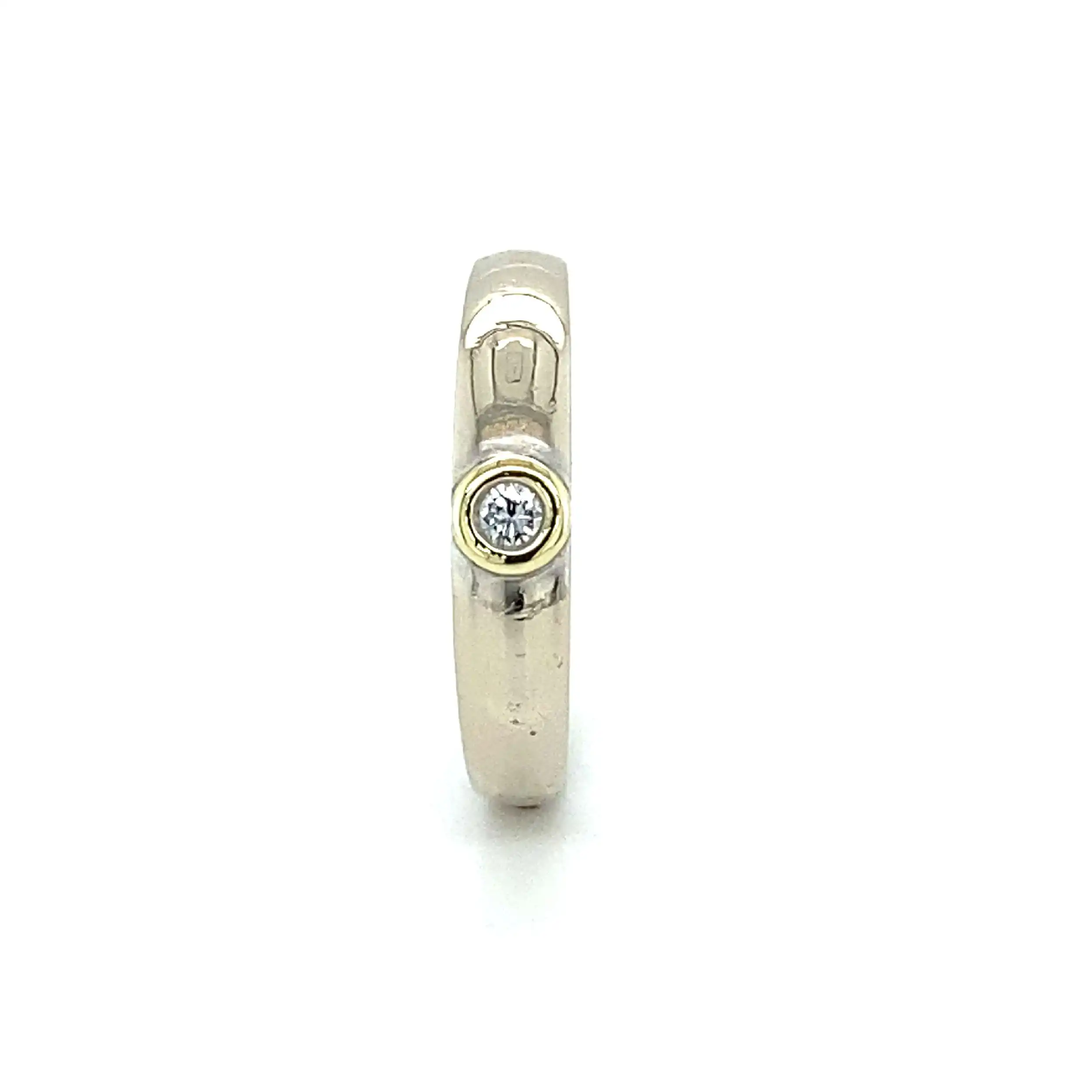 Ring Bicolor mit Brillant, graviert mit 0,08ct Ring Bicolor mit Brillant, graviert mit 0,08ct