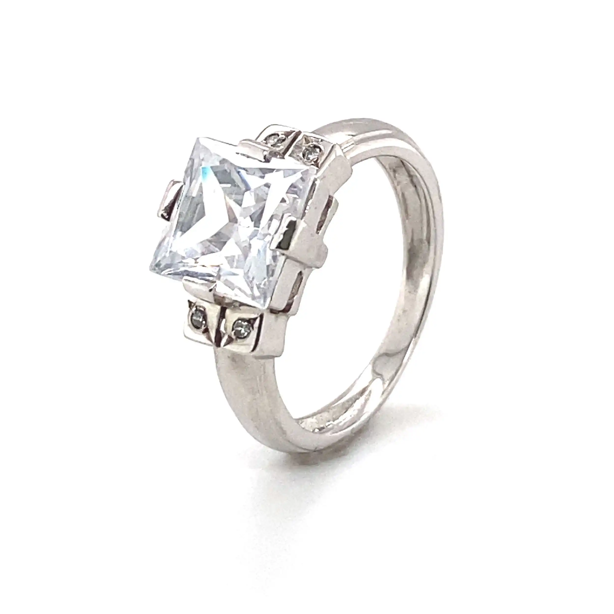 Ring Weißgold mit Zirkonia Ring Weißgold mit Zirkonia