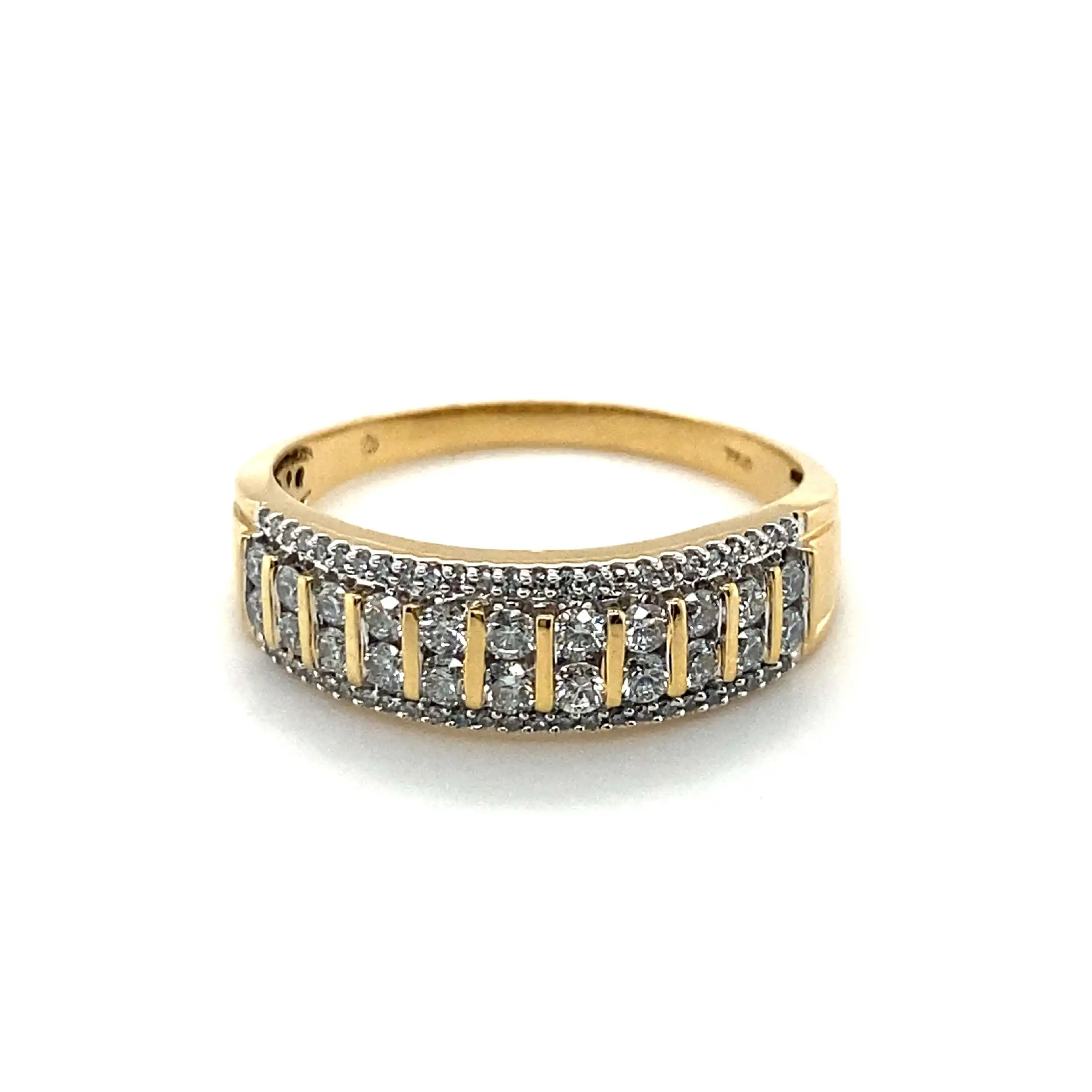 Ring Gelbgold mit Brillanten und Diamanten Ring Gelbgold mit Brillanten und Diamanten