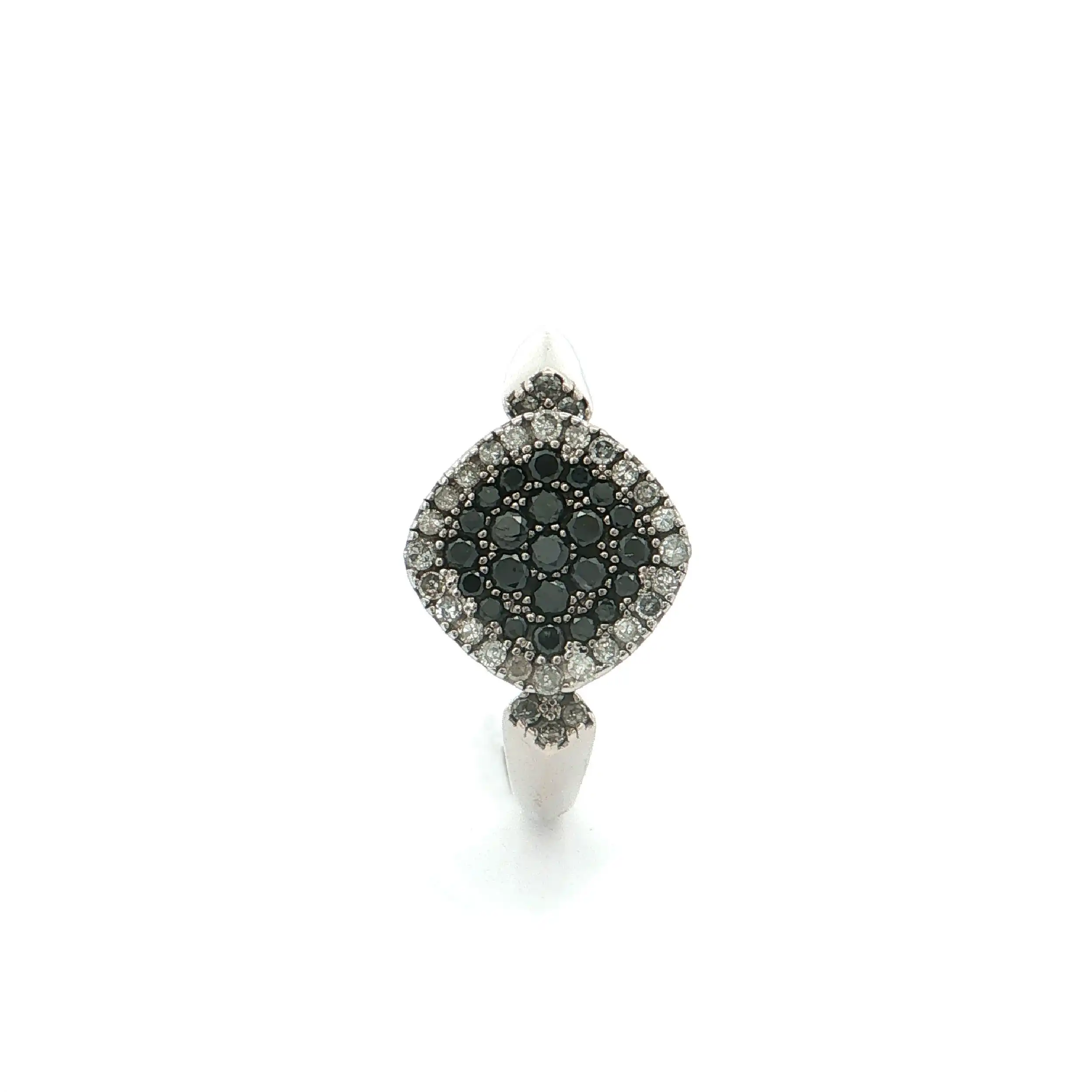 Ring Weißgold mit schwarzen und weißen Diamanten, graviert mit 0,41ct Ring Weißgold mit schwarzen und weißen Diamanten, graviert mit 0,41ct
