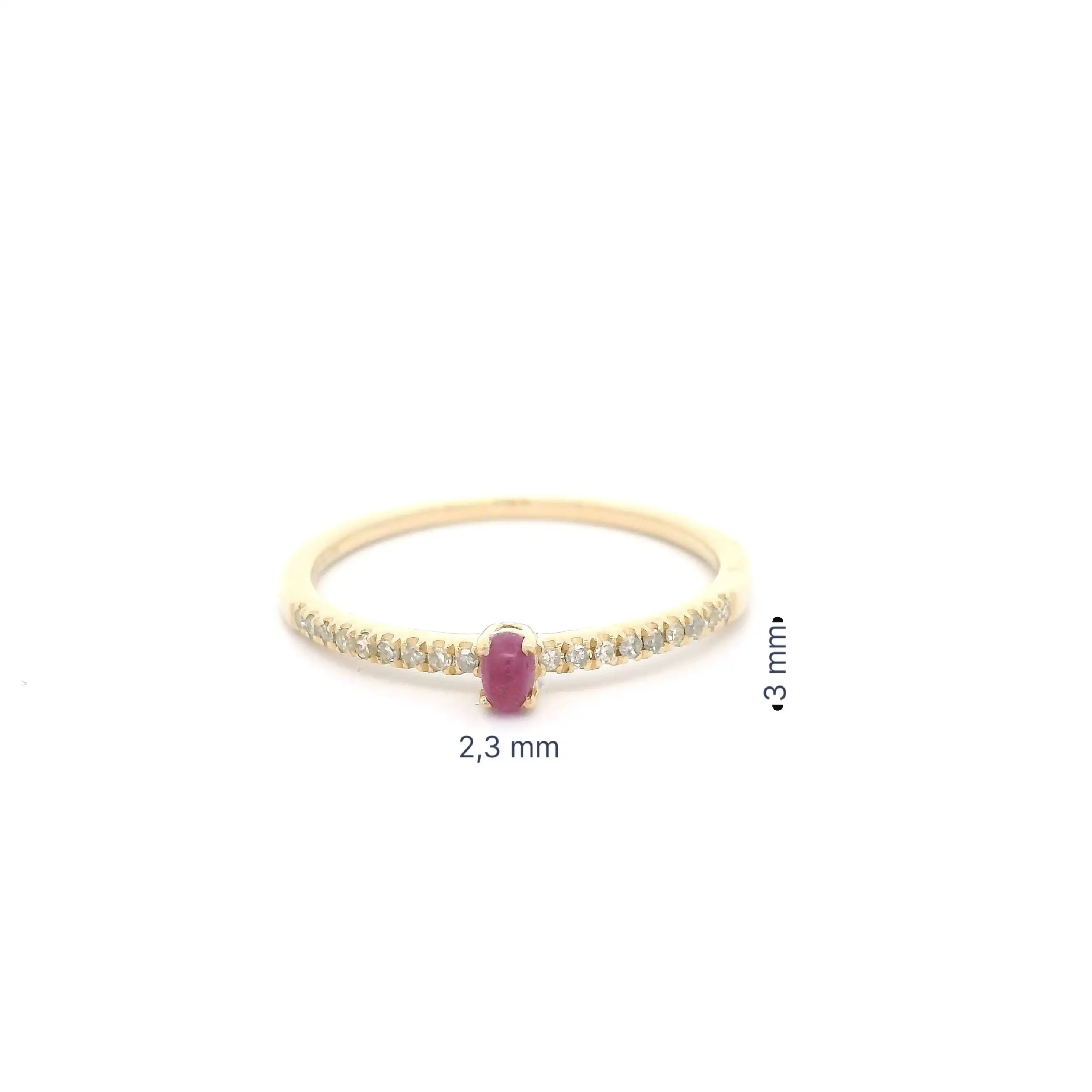 Ring Gelbgold mit Diamanten und Rubin Cabochon
