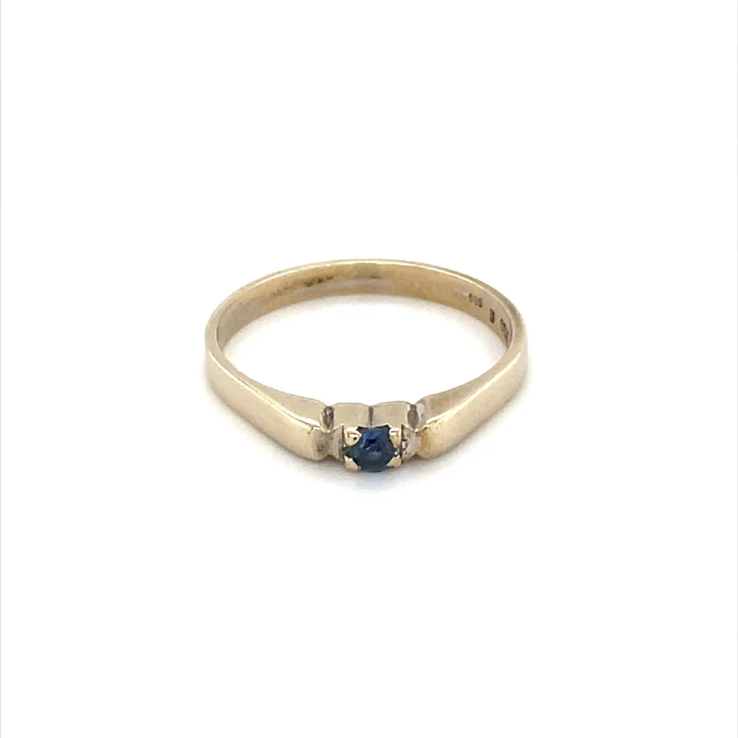 Ring Weißgold mit blauem Farbstein Ring Weißgold mit blauem Farbstein