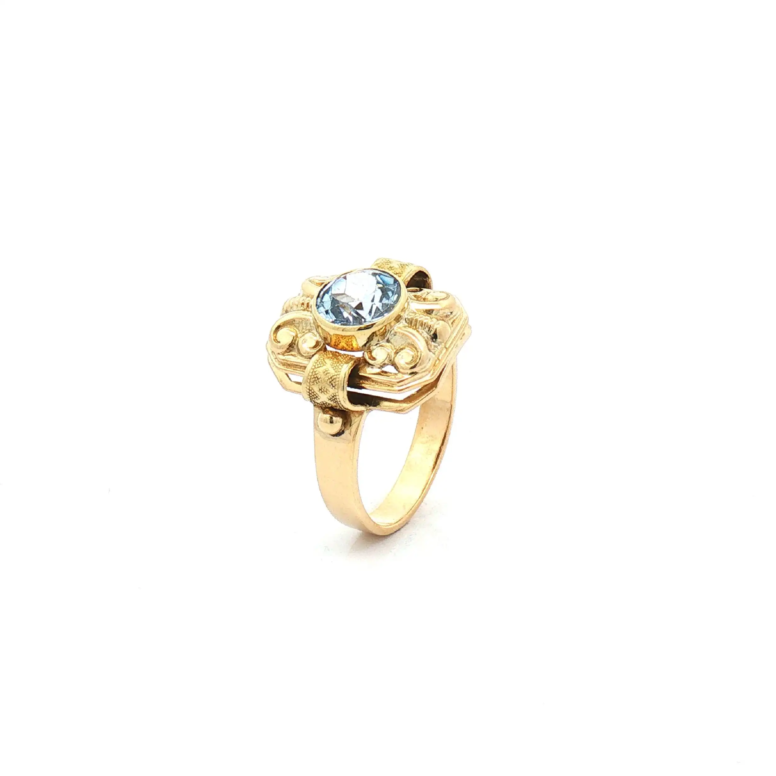 Ring Gelbgold mit blauen Farbstein Ring Gelbgold mit blauen Farbstein