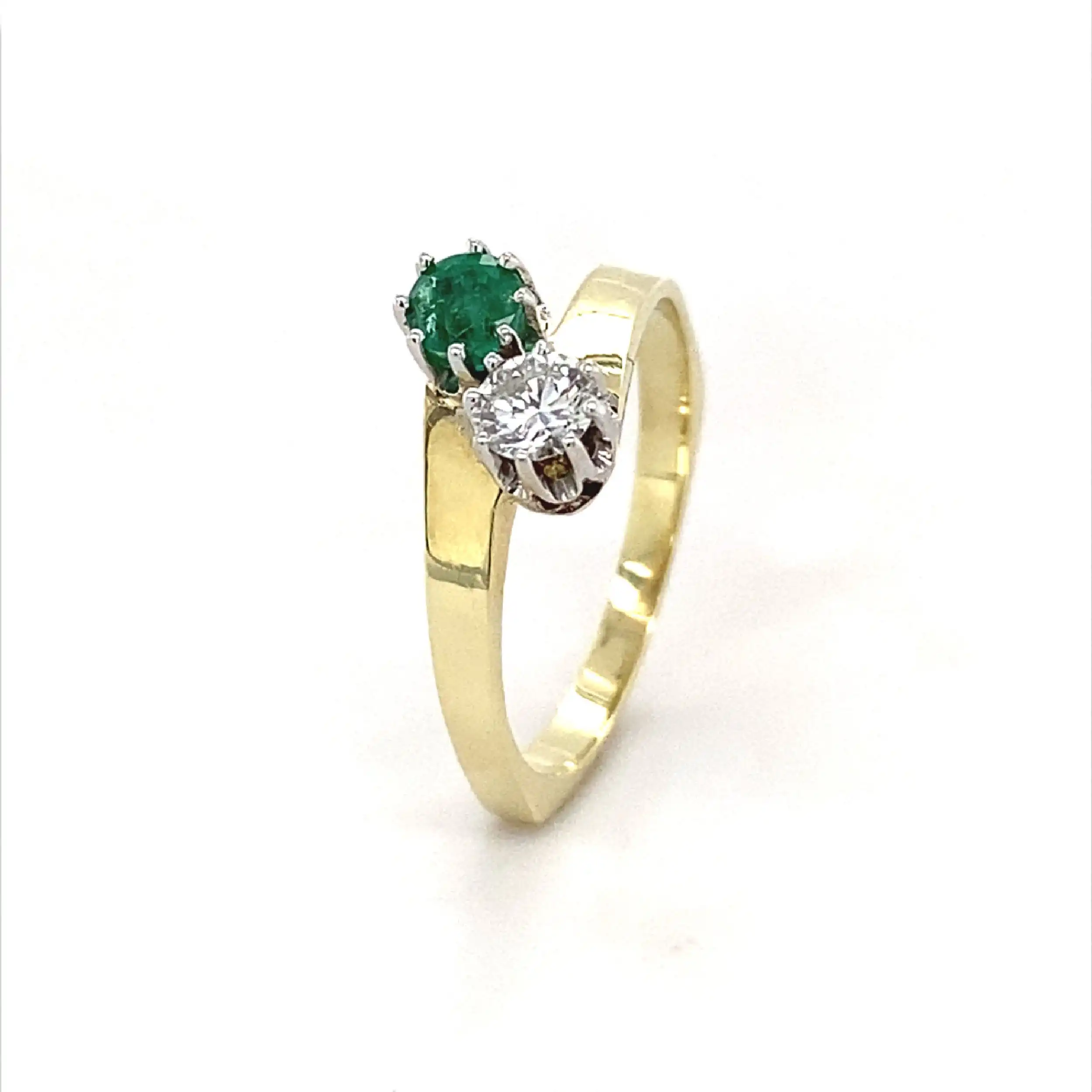 Ring Bicolor mit Smaragd und Brillant Ring Bicolor mit Smaragd und Brillant