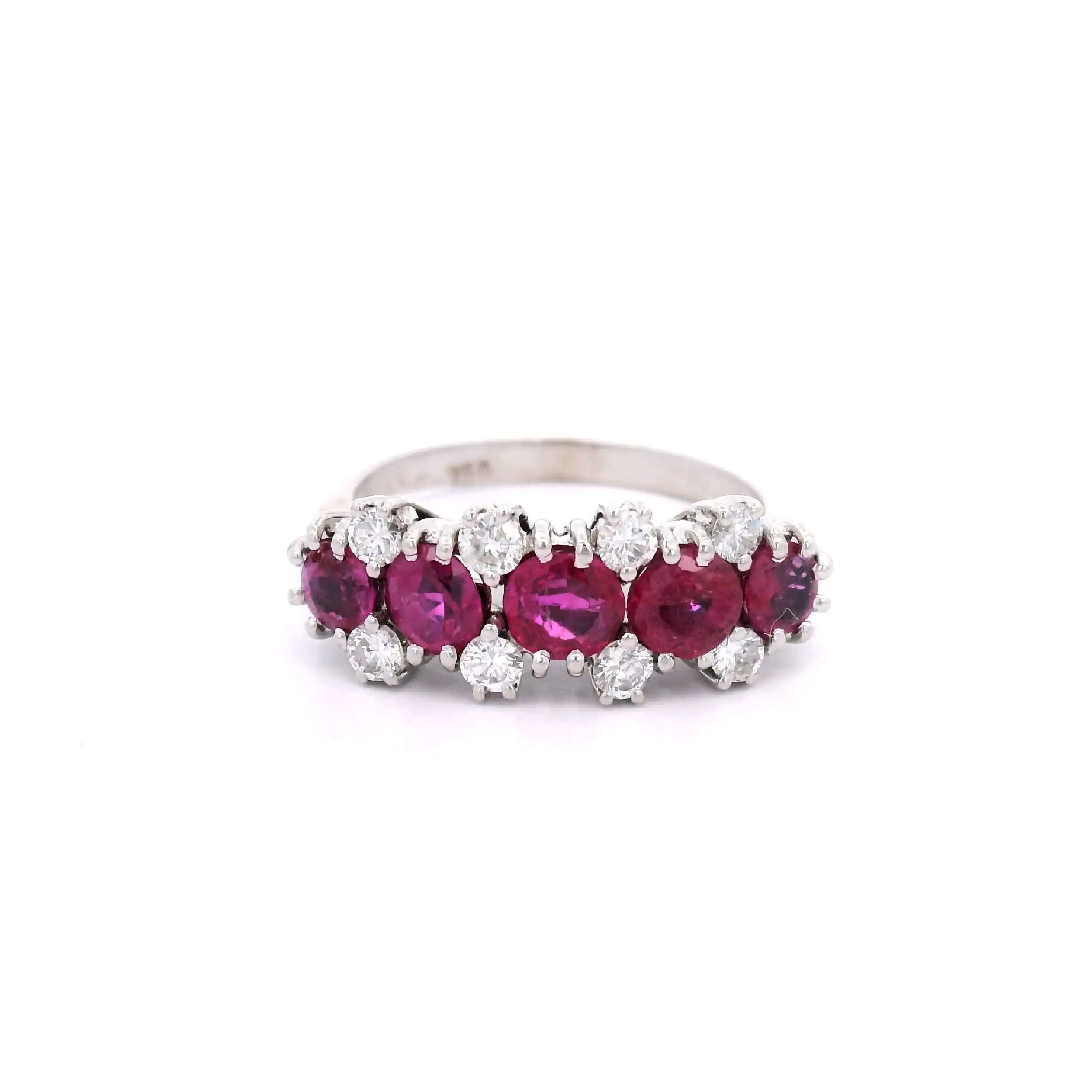 Ring Weißgold mit Brillanten und Rubin Ring Weißgold mit Brillanten und Rubin