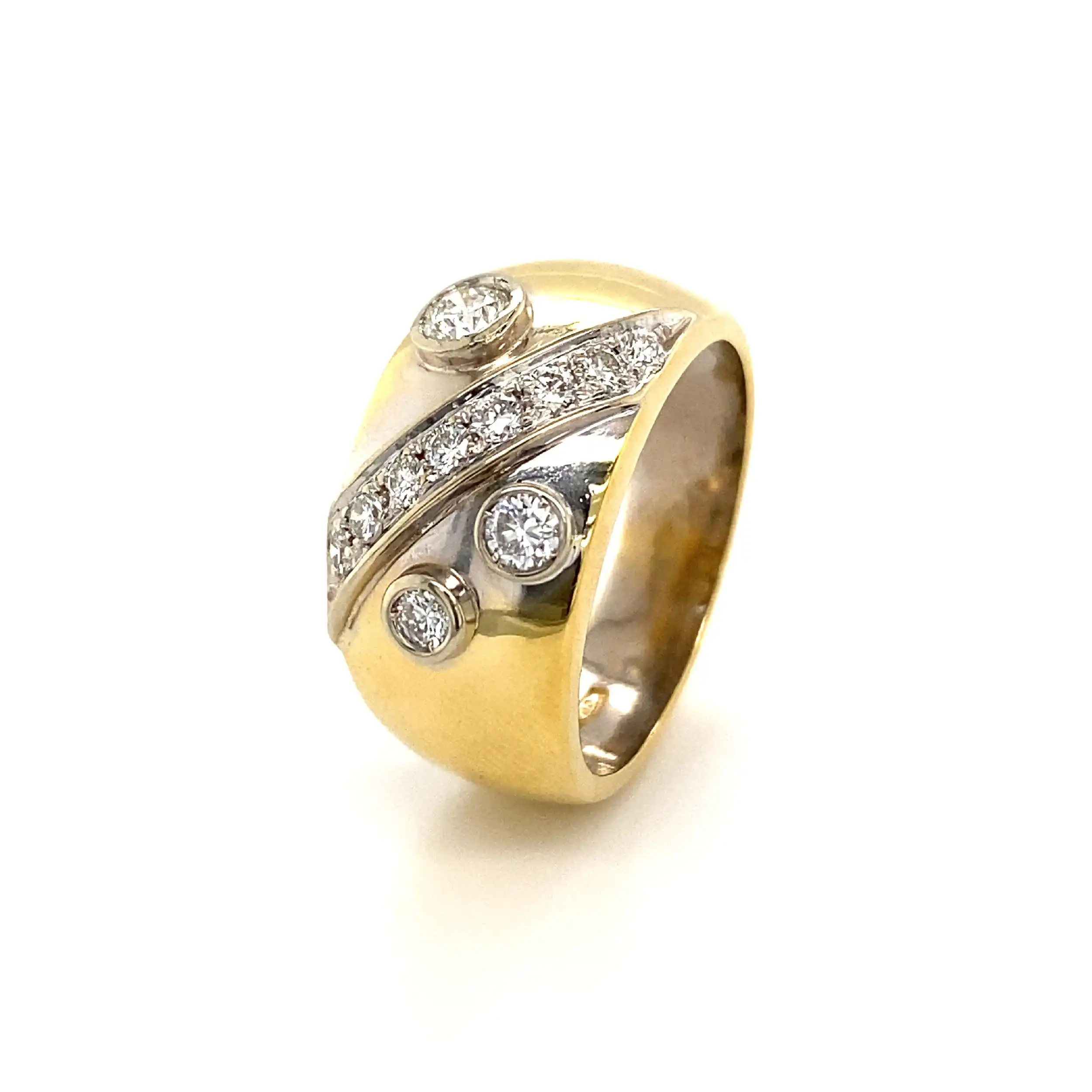 Ring Gelbgold mit Brillanten Ring Gelbgold mit Brillanten