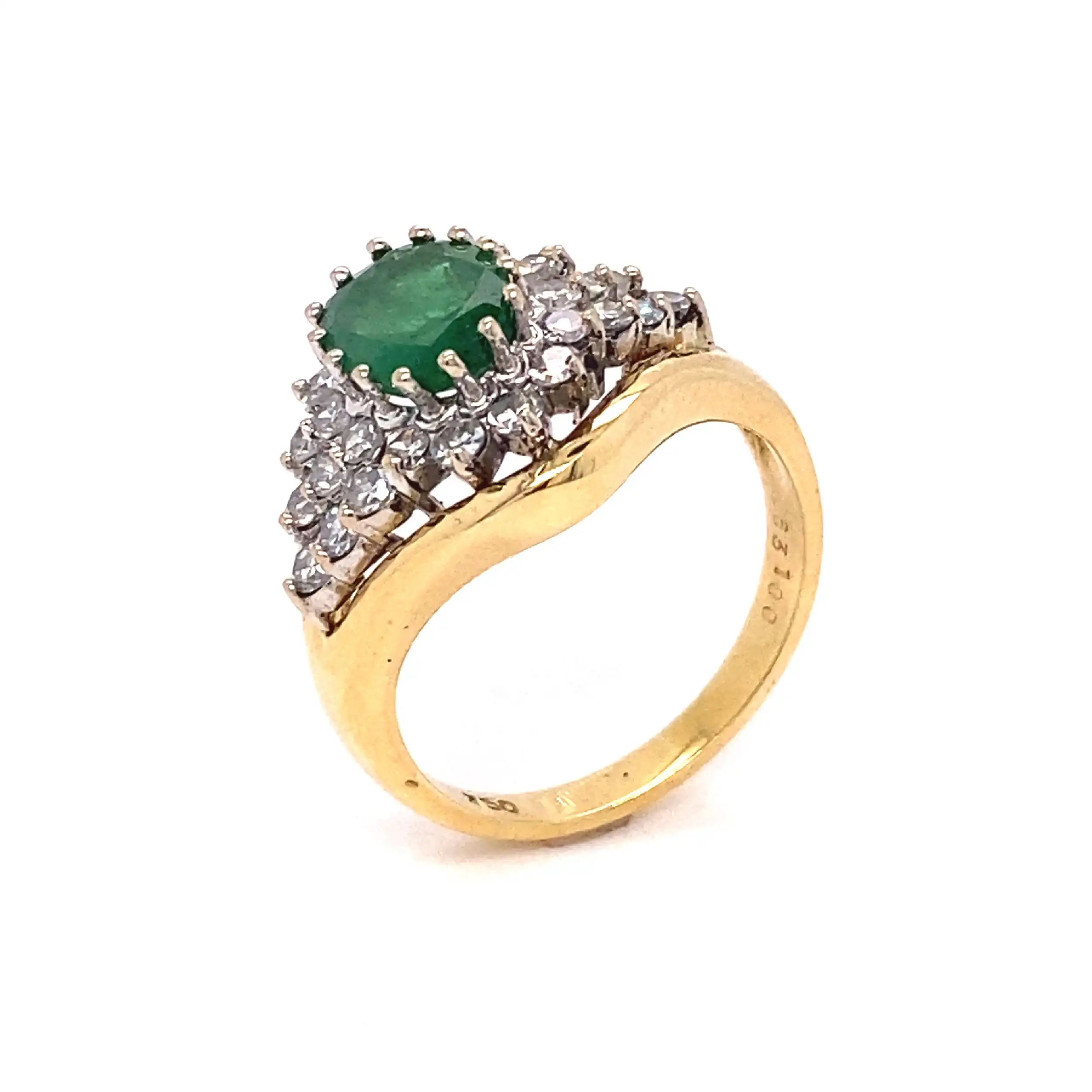 Ring Gelbgold mit 26 Diamanten, graviert mit 0,63ct. und Smaragd, graviert mit 1,00ct. Ring Gelbgold mit 26 Diamanten, graviert mit 0,63ct. und Smaragd, graviert mit 1,00ct.