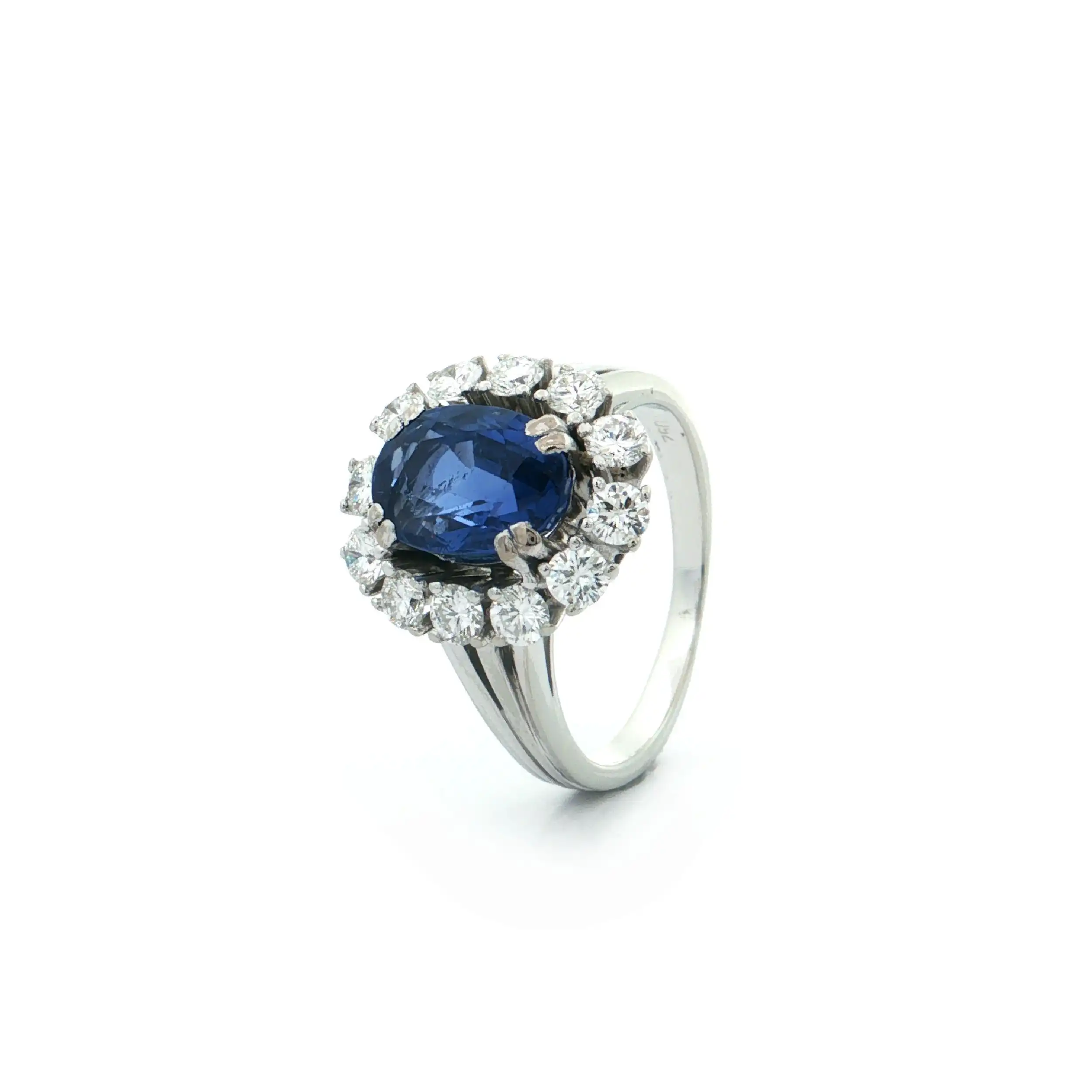 Ring Weißgold mit Saphir und Brillanten