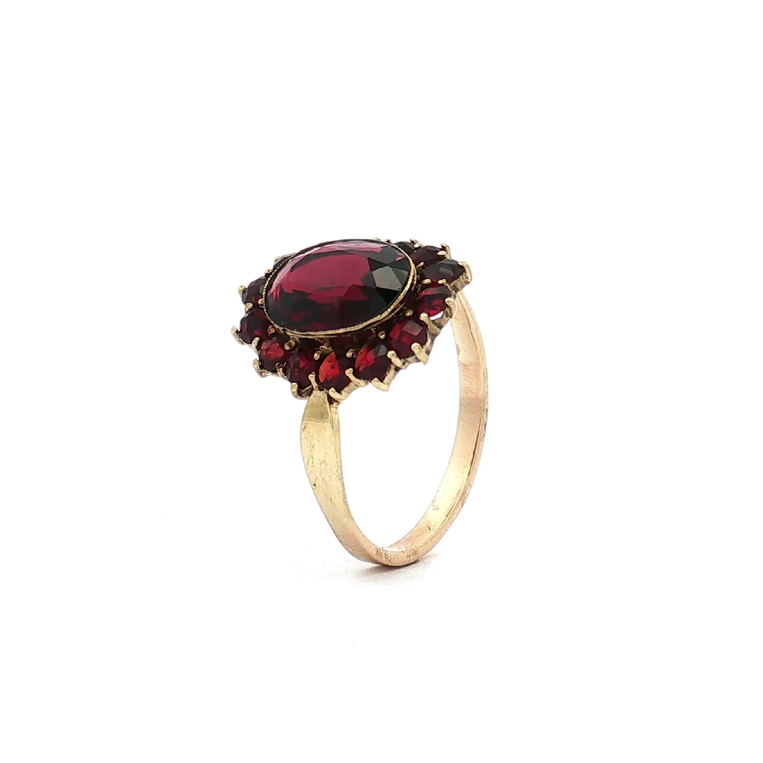 Ring Gelbgold mit Granat