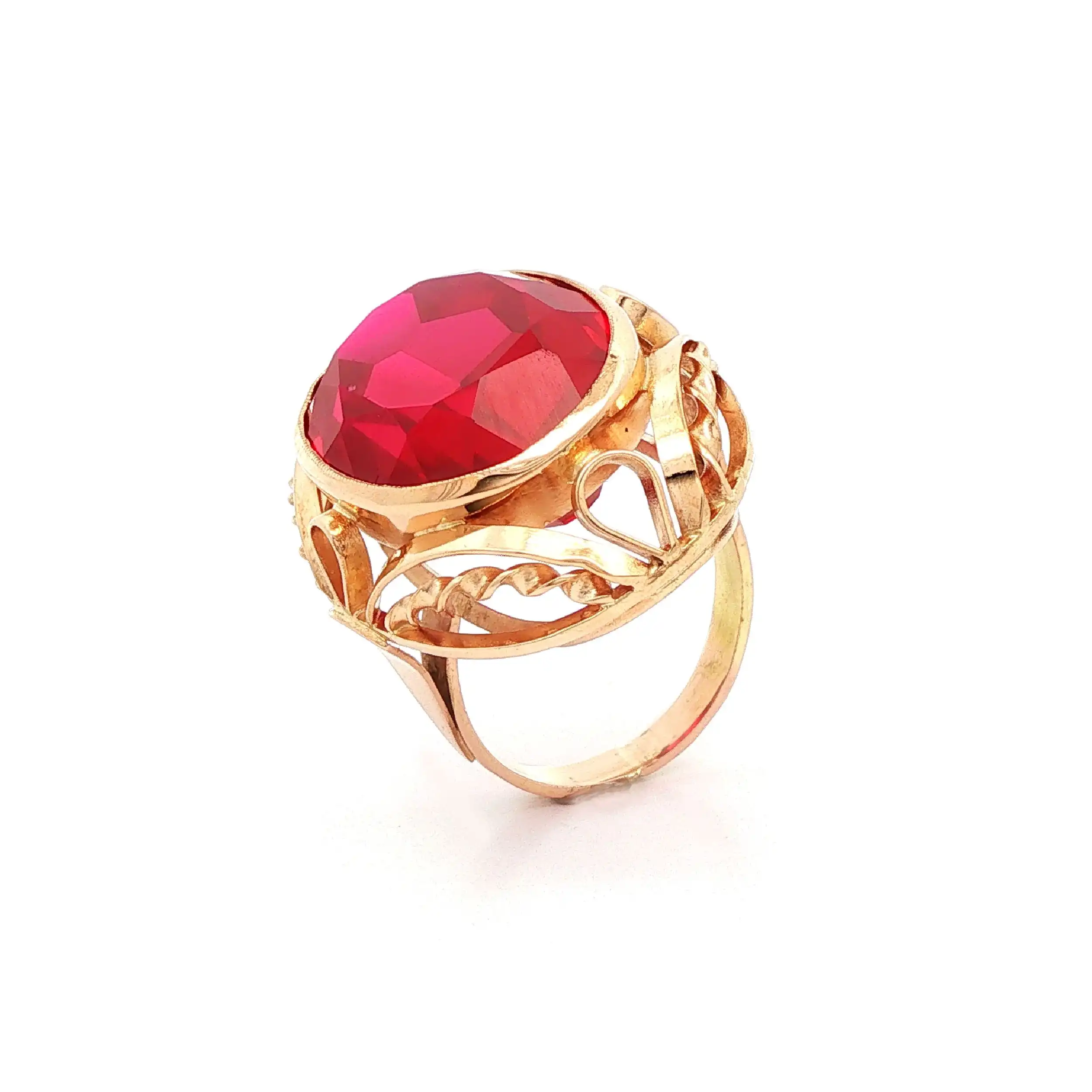 Ring Rotgold mit synthetischem Korund Ring Rotgold mit synthetischem Korund