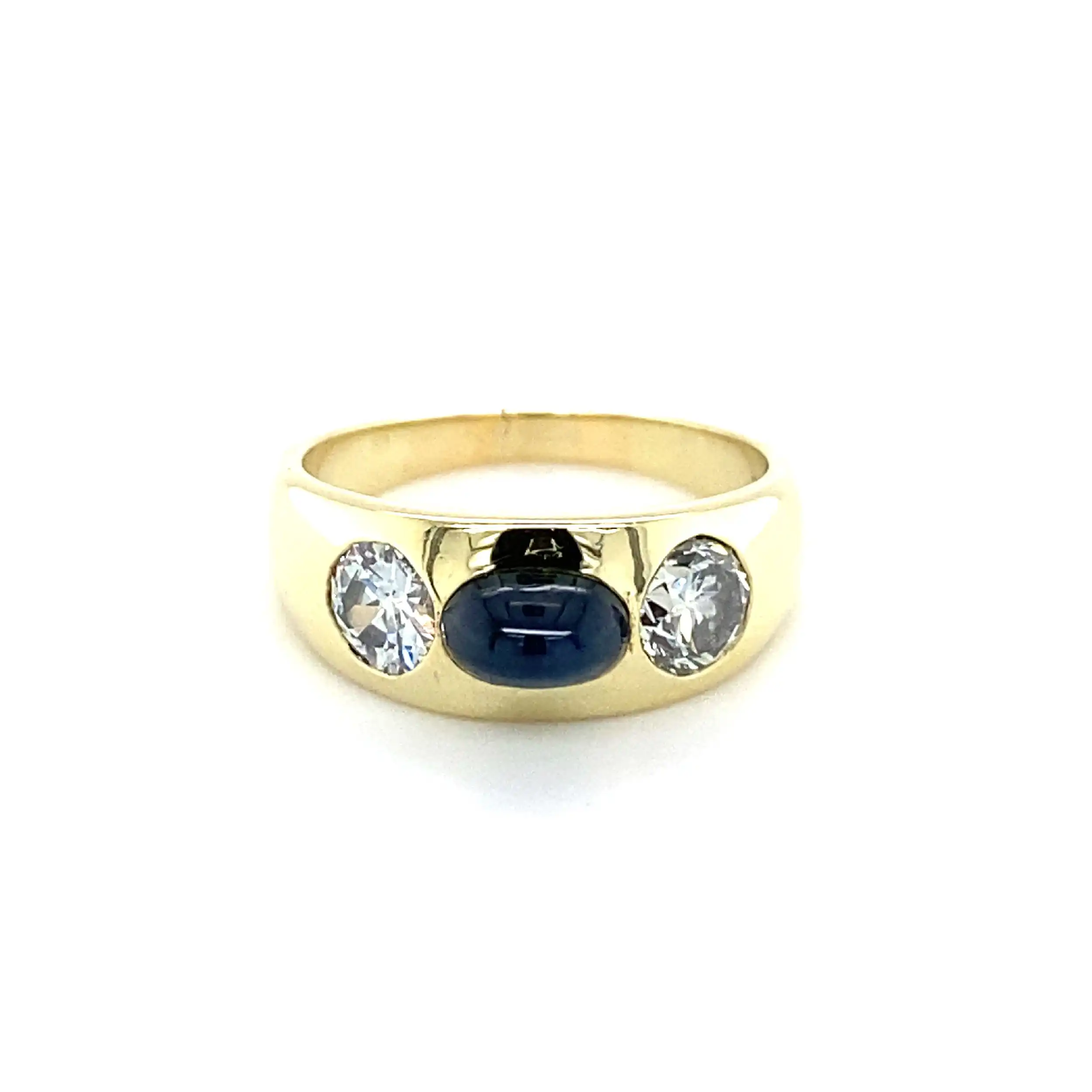 Ring Gelbgold mit Saphir Cabochon & Brillanten Ring Gelbgold mit Saphir Cabochon & Brillanten