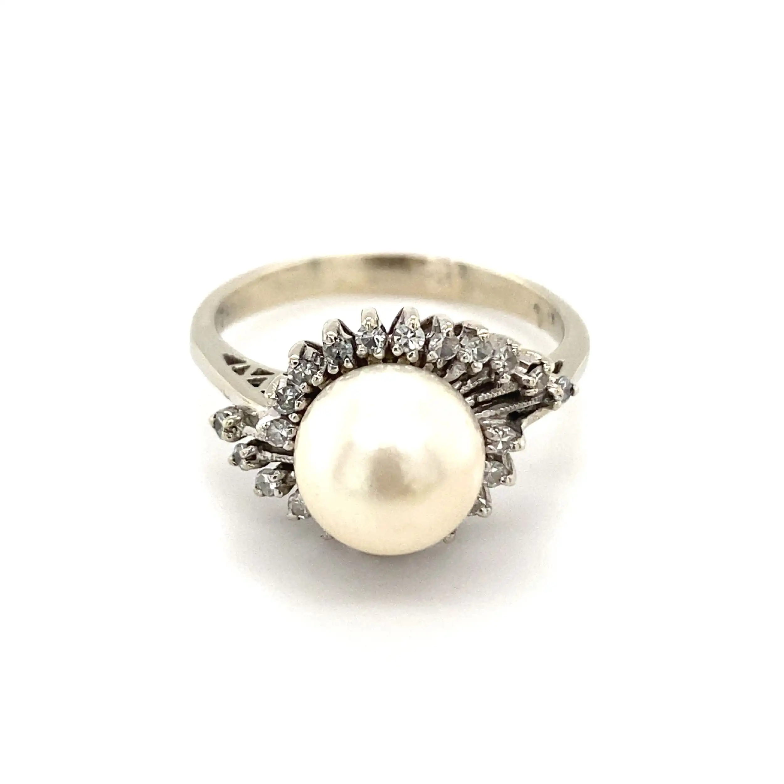 Ring Weißgold mit Perle & Diamanten Ring Weißgold mit Perle & Diamanten