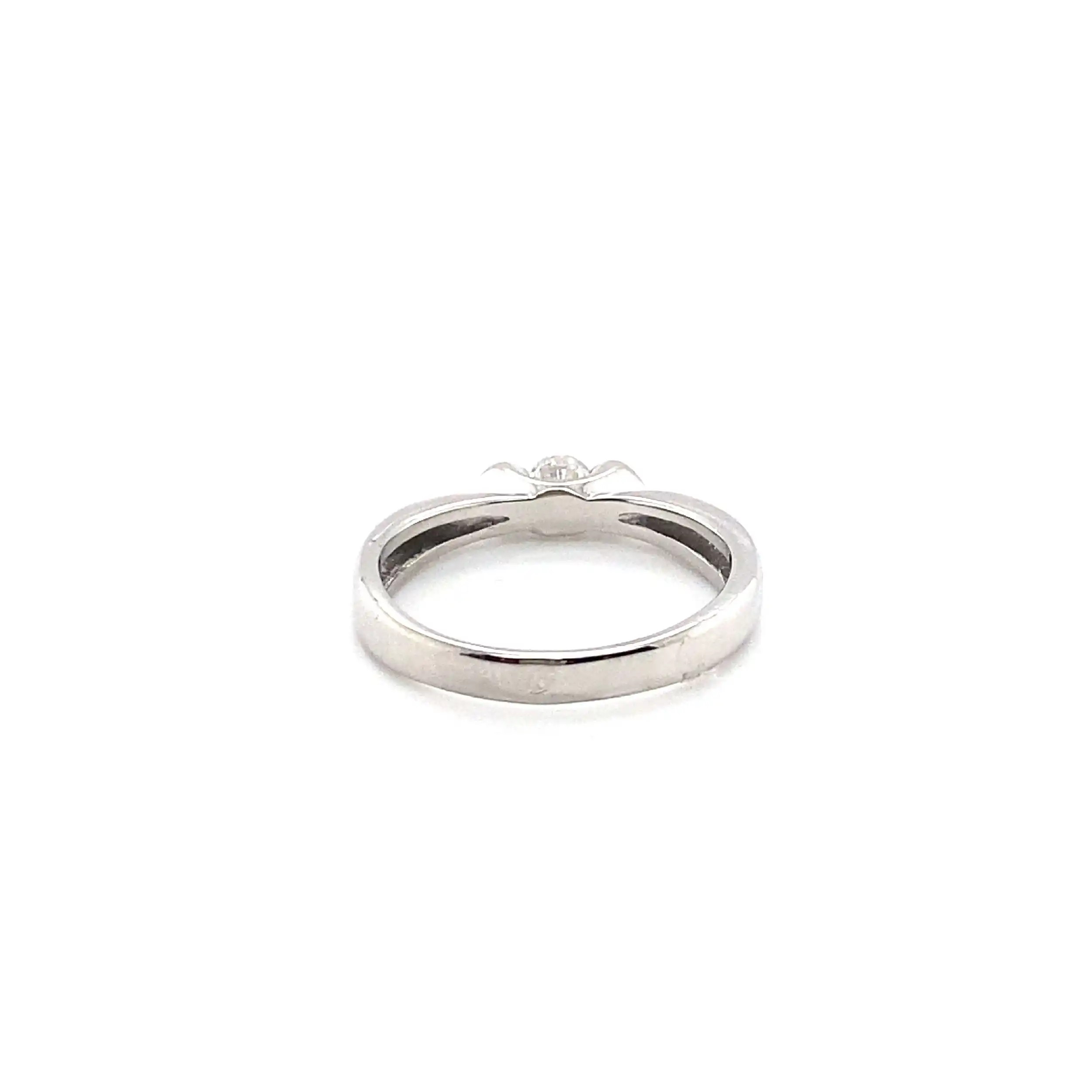 Ring Weißgold mit Brillant Ring Weißgold mit Brillant